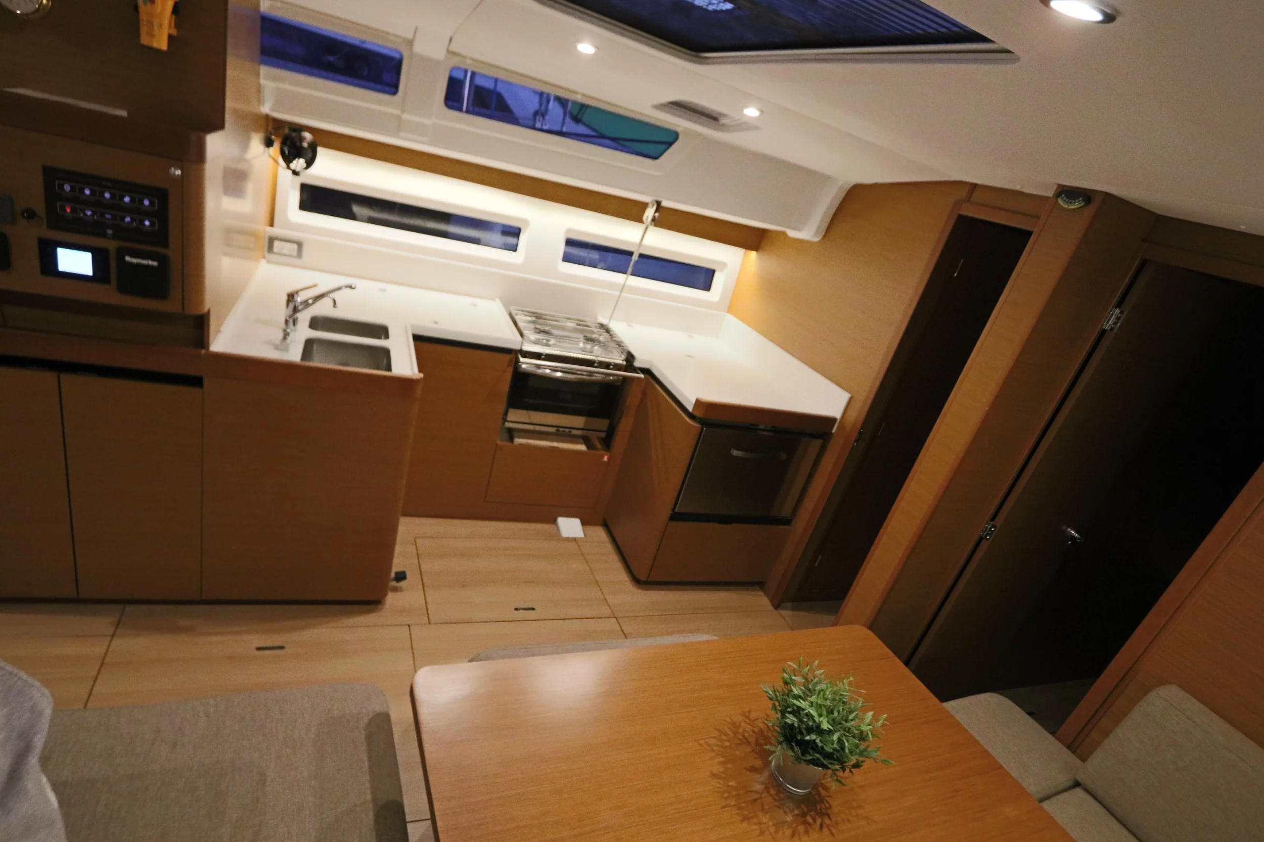 Sun Odyssey 490 (Aqua Fun)  - 7