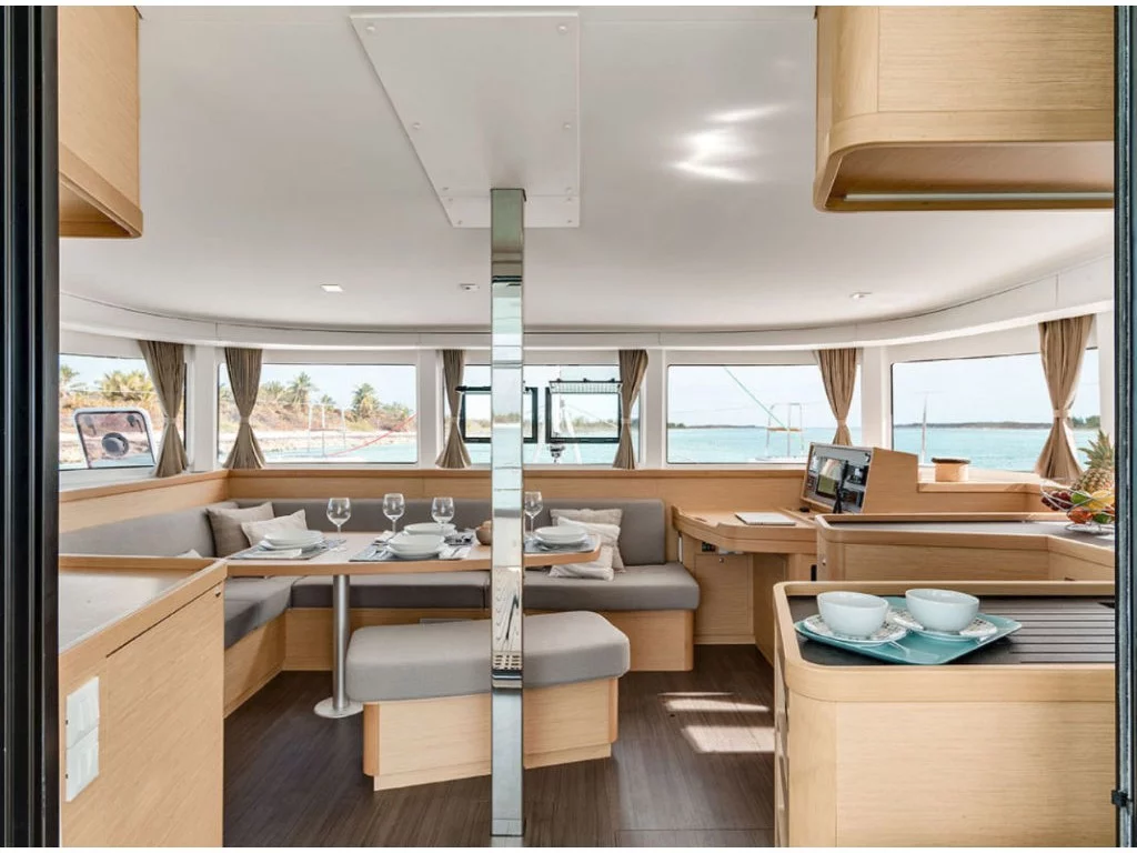 Lagoon 42 (Tato) Interior image - 1