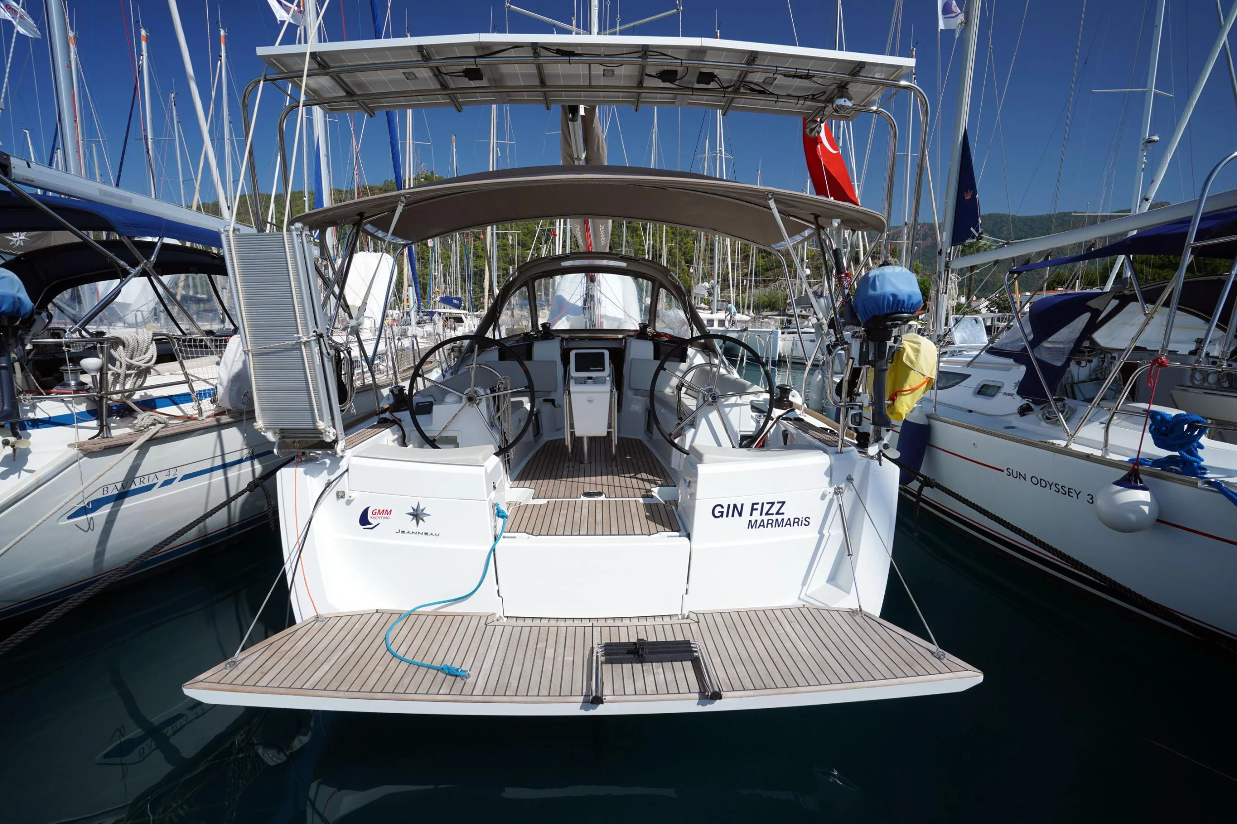 Sun Odyssey 389 (Gin Fizz)  - 19