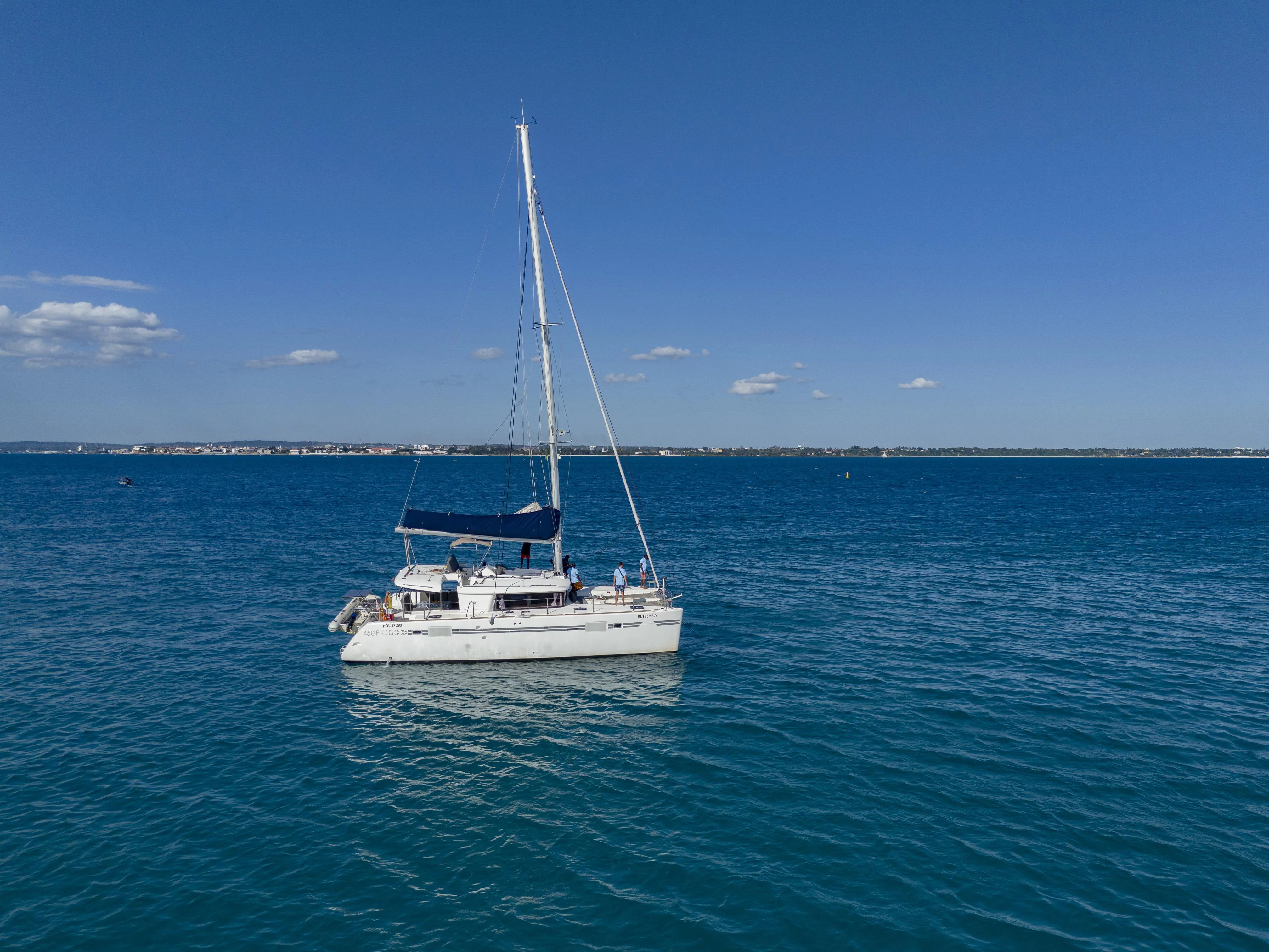 Lagoon 450 Fly (Butterfly)  - 6