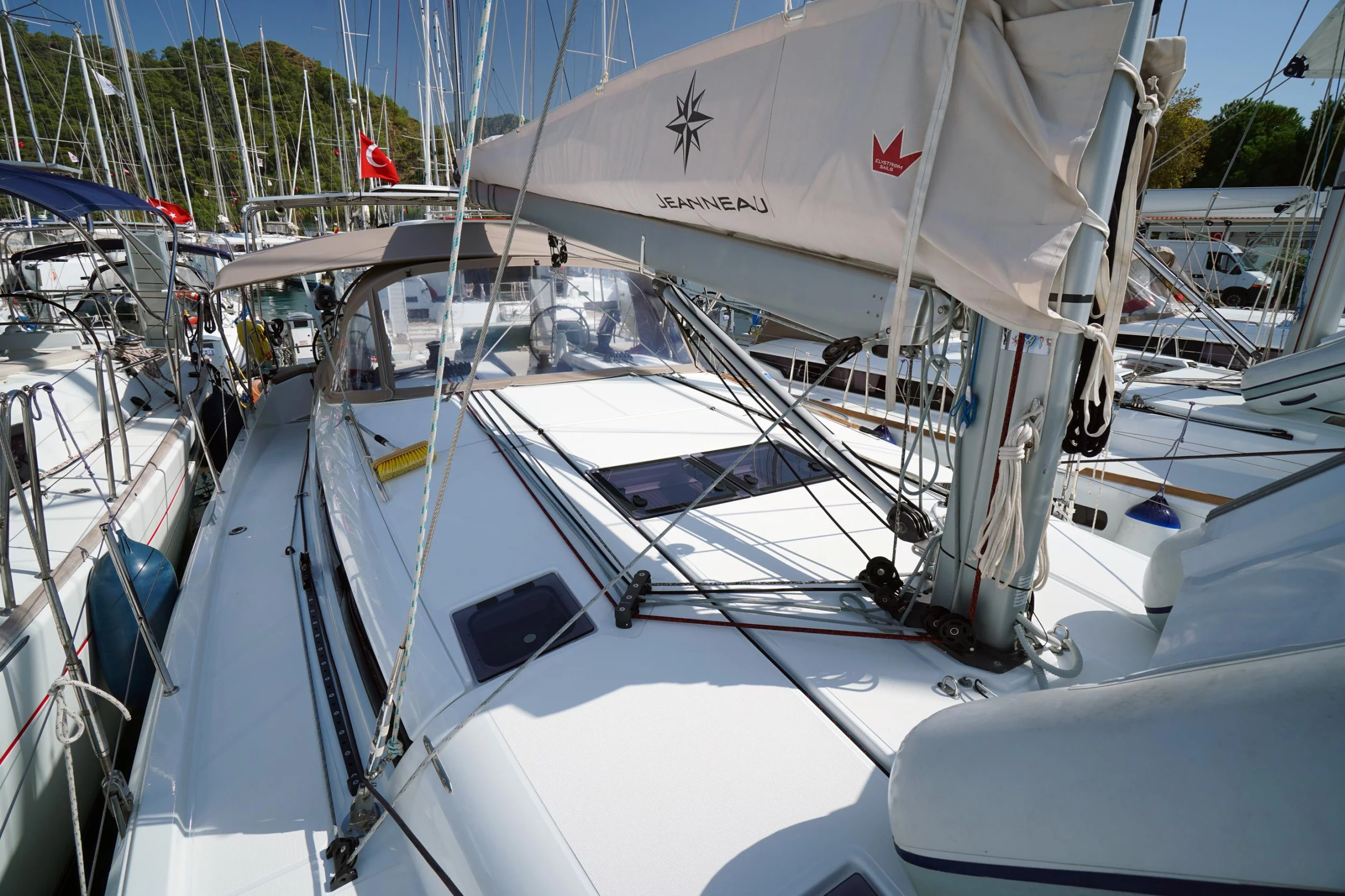 Sun Odyssey 490 (Red Marlin)  - 13