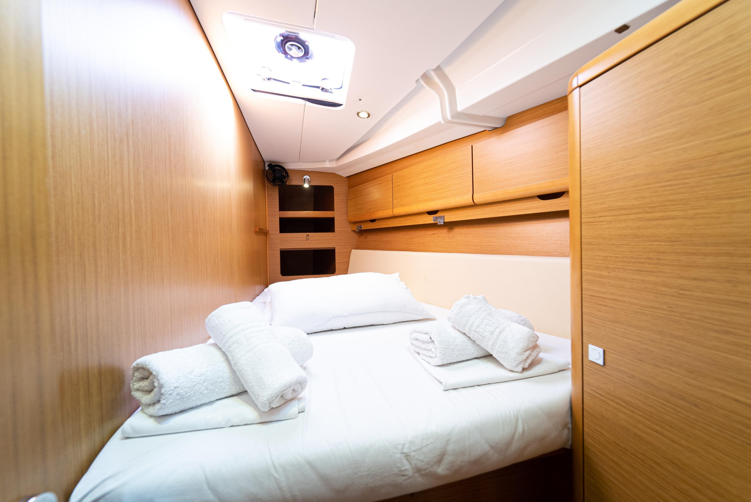 Photo #12 - Sun Odyssey 44 i (Beethoven ( with Bowthruster, Solar Panels)) in Kavala - 12660
