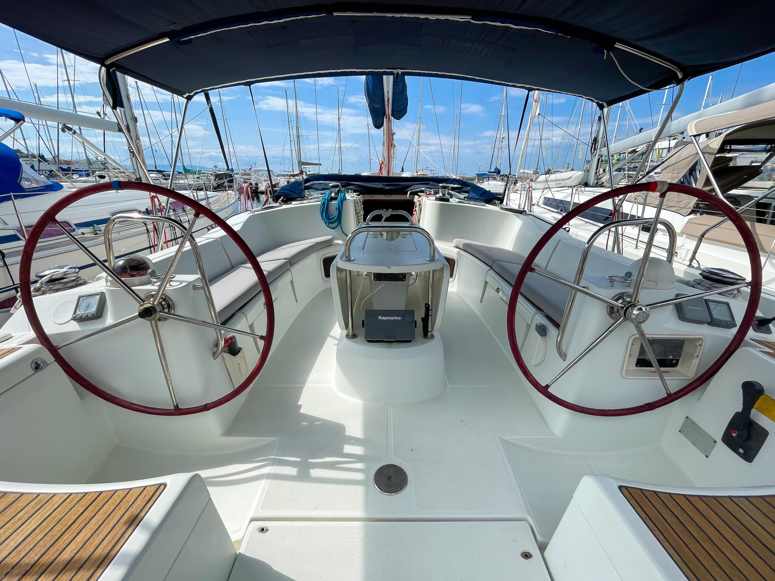Photo #4 - Sun Odyssey 44 i (Beethoven ( with Bowthruster, Solar Panels)) in Kavala - 12660