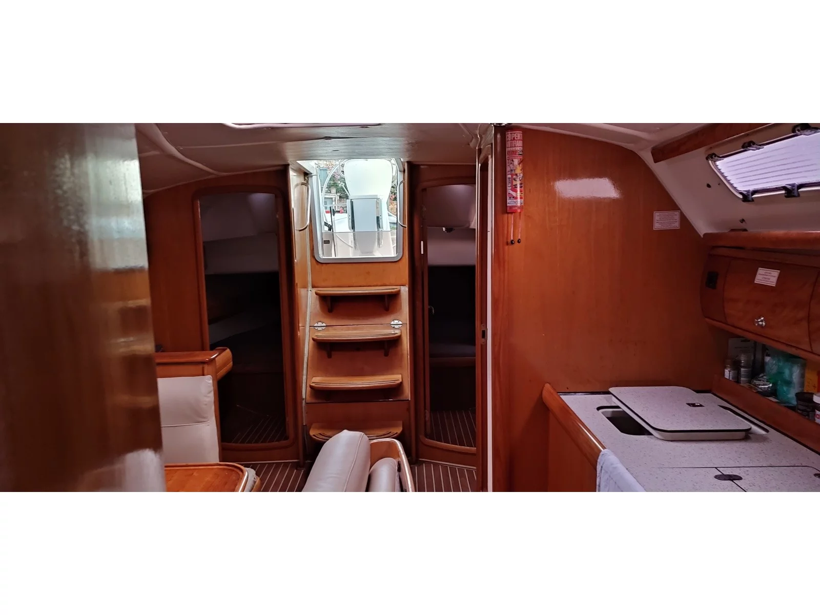 Bavaria 38 Cruiser (Tritonas) Interior image - 10