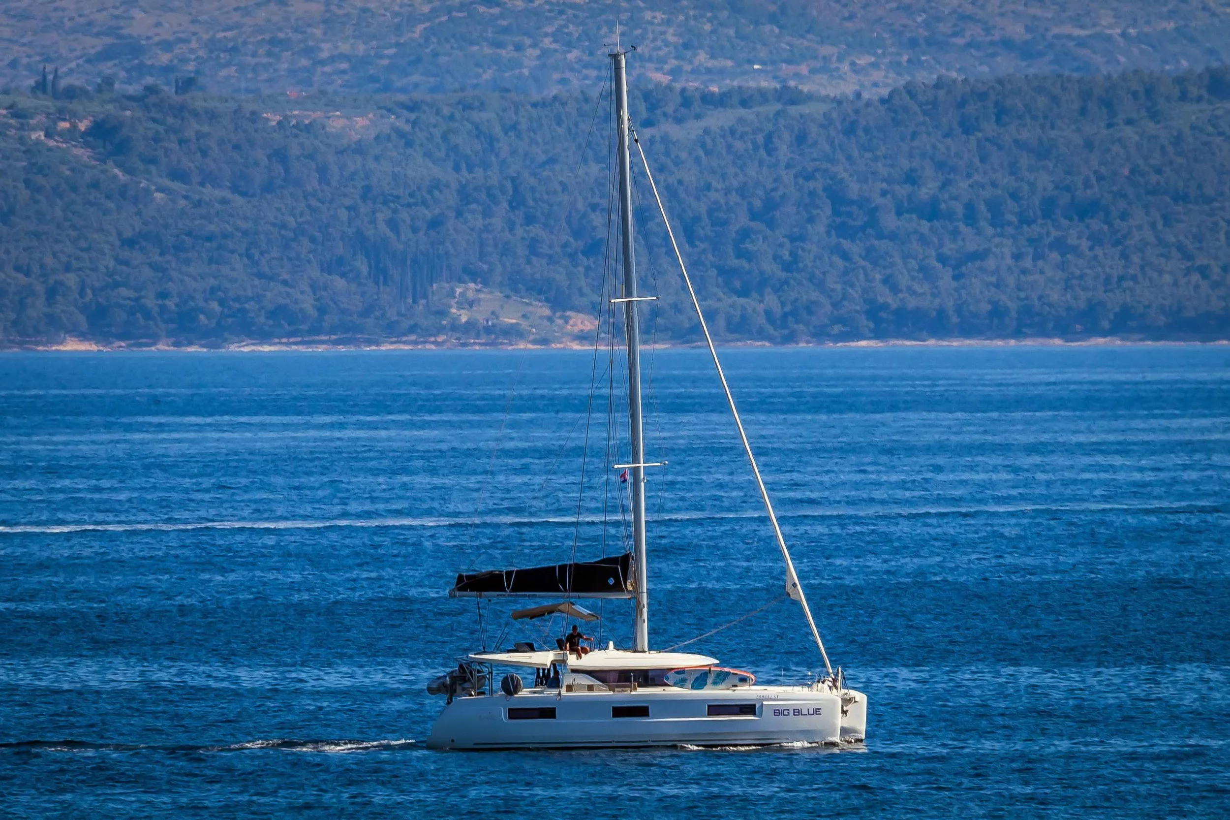 Lagoon 46 (BIG BLUE)  - 24