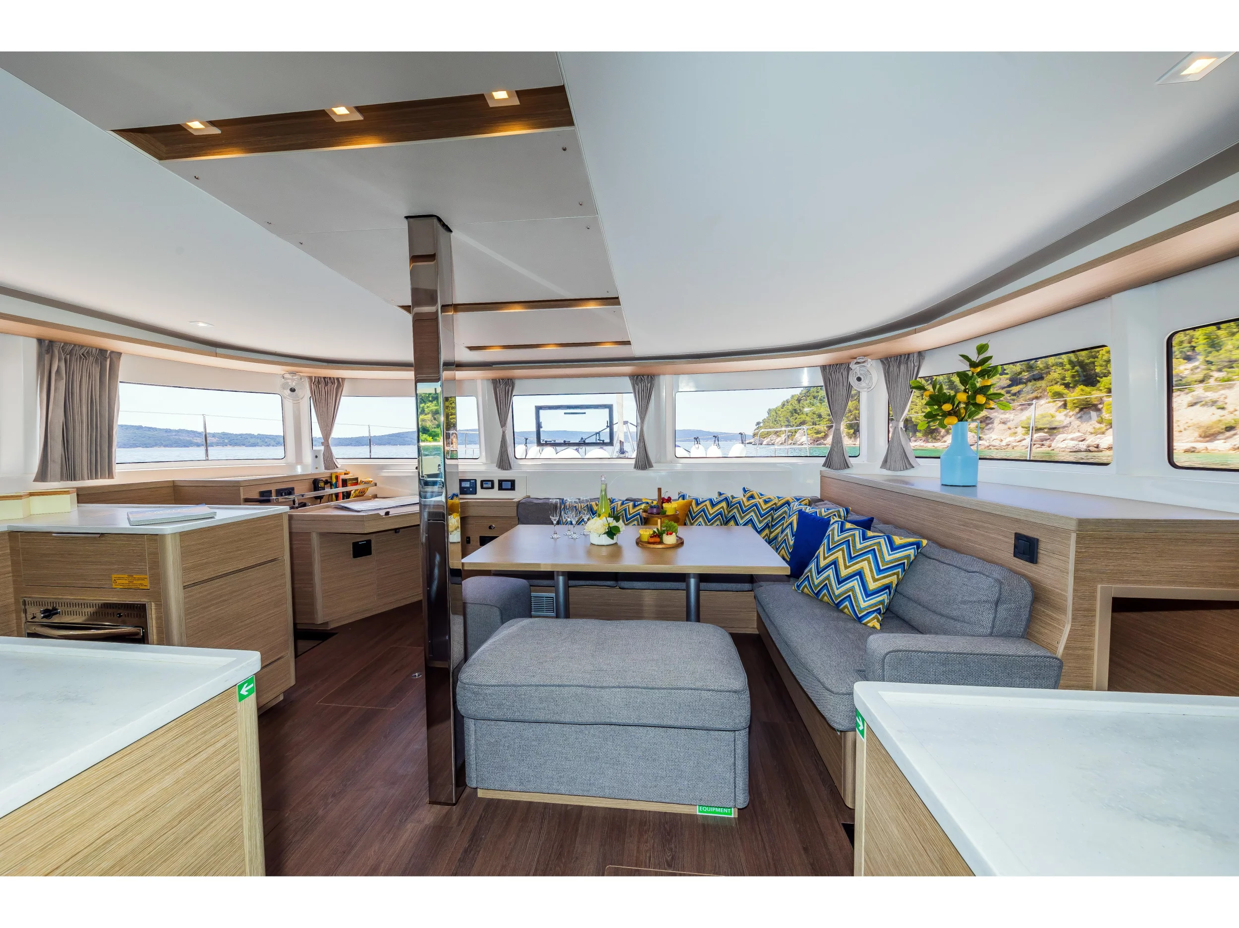 Lagoon 46 (BIG BLUE) Interior image - 8
