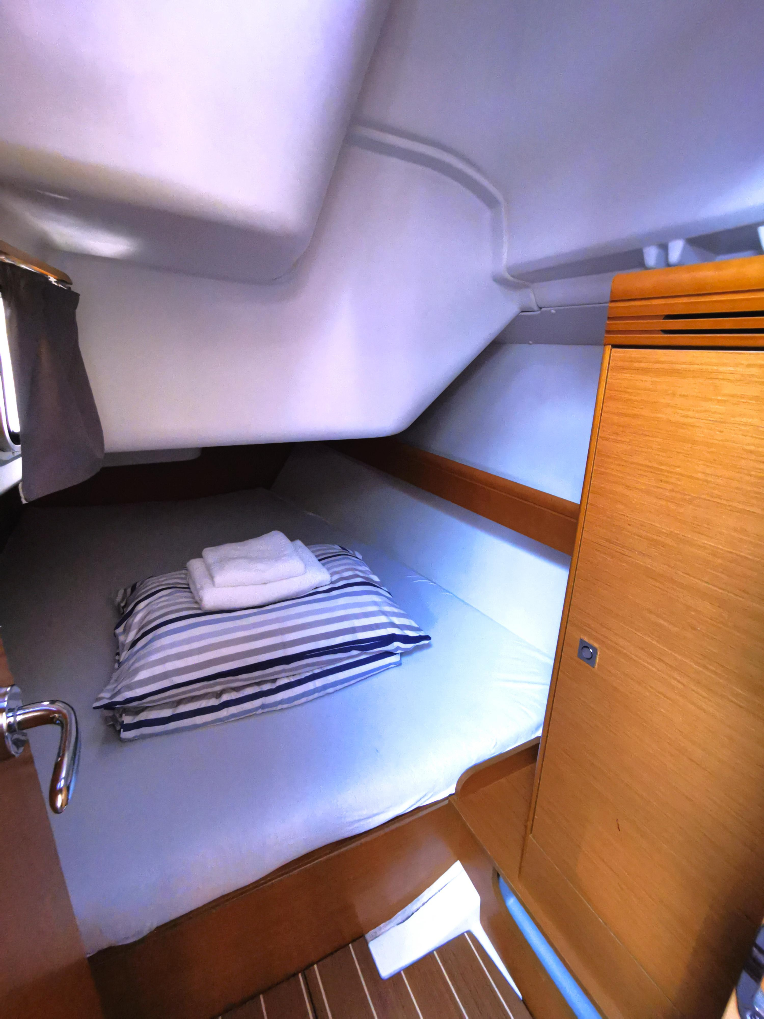 Photo #19 - Sun Odyssey 36i (Mia) in Novi Vinodolski - 9318
