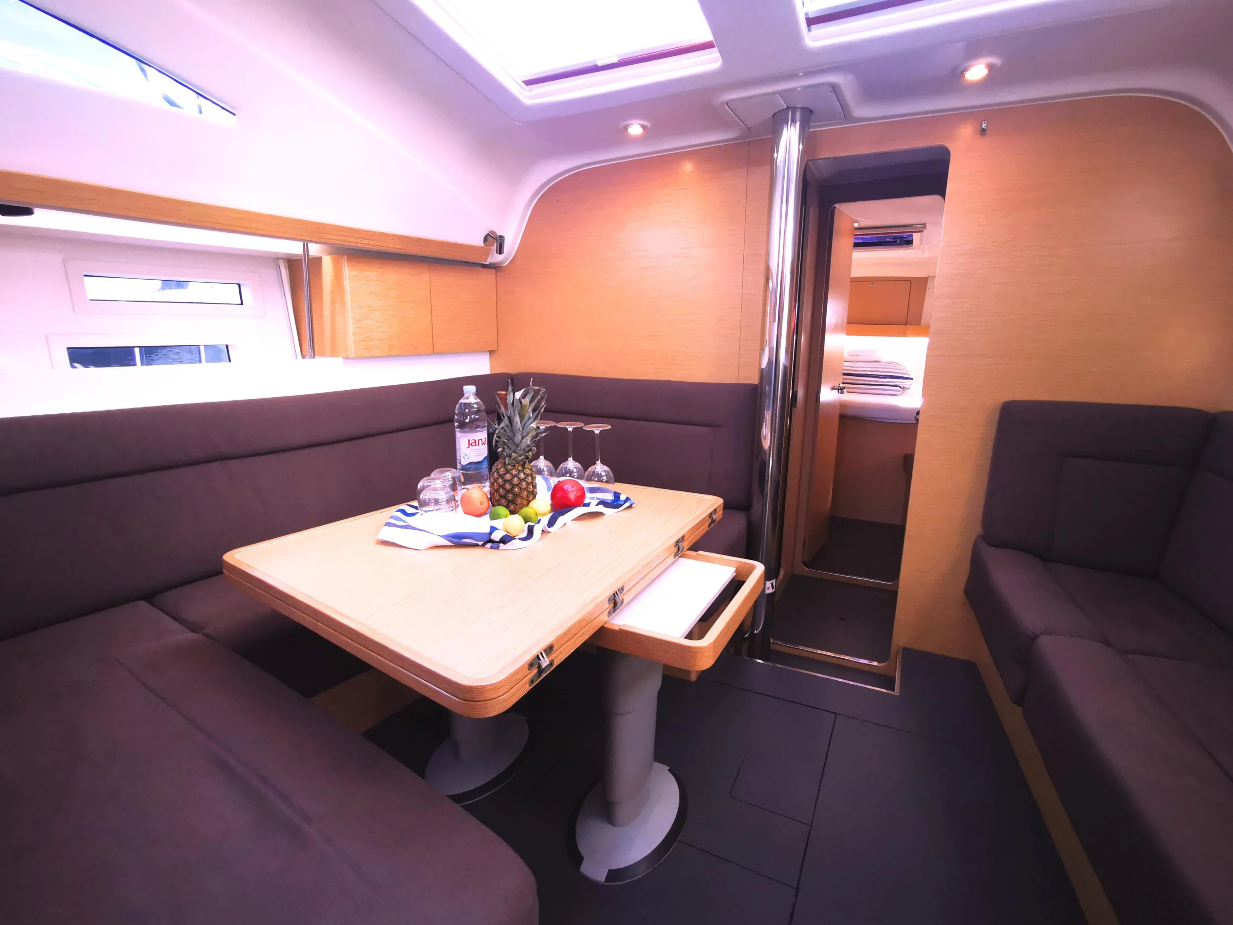 Elan 45 Impression (Baby boo) Interior image - 21