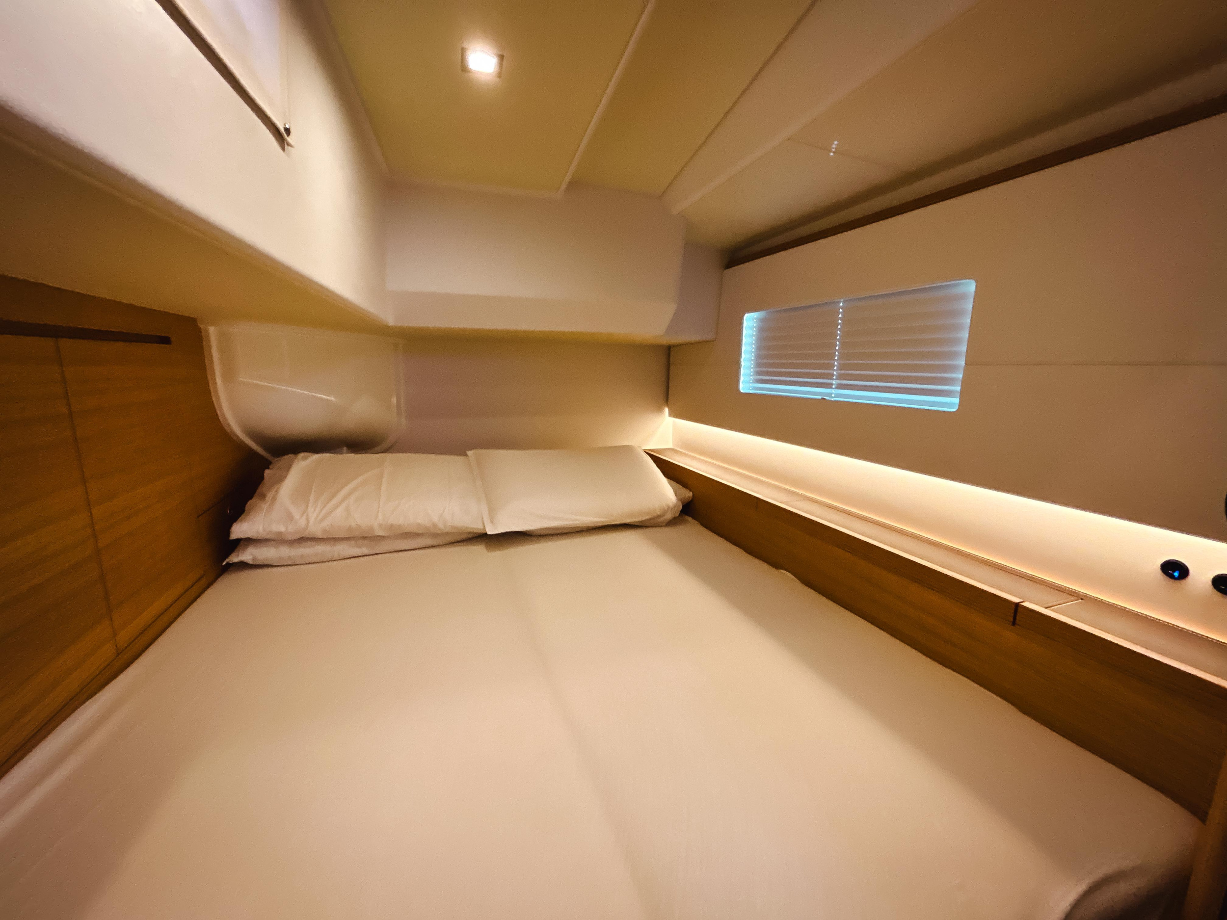 Solaris 50 — photo 13