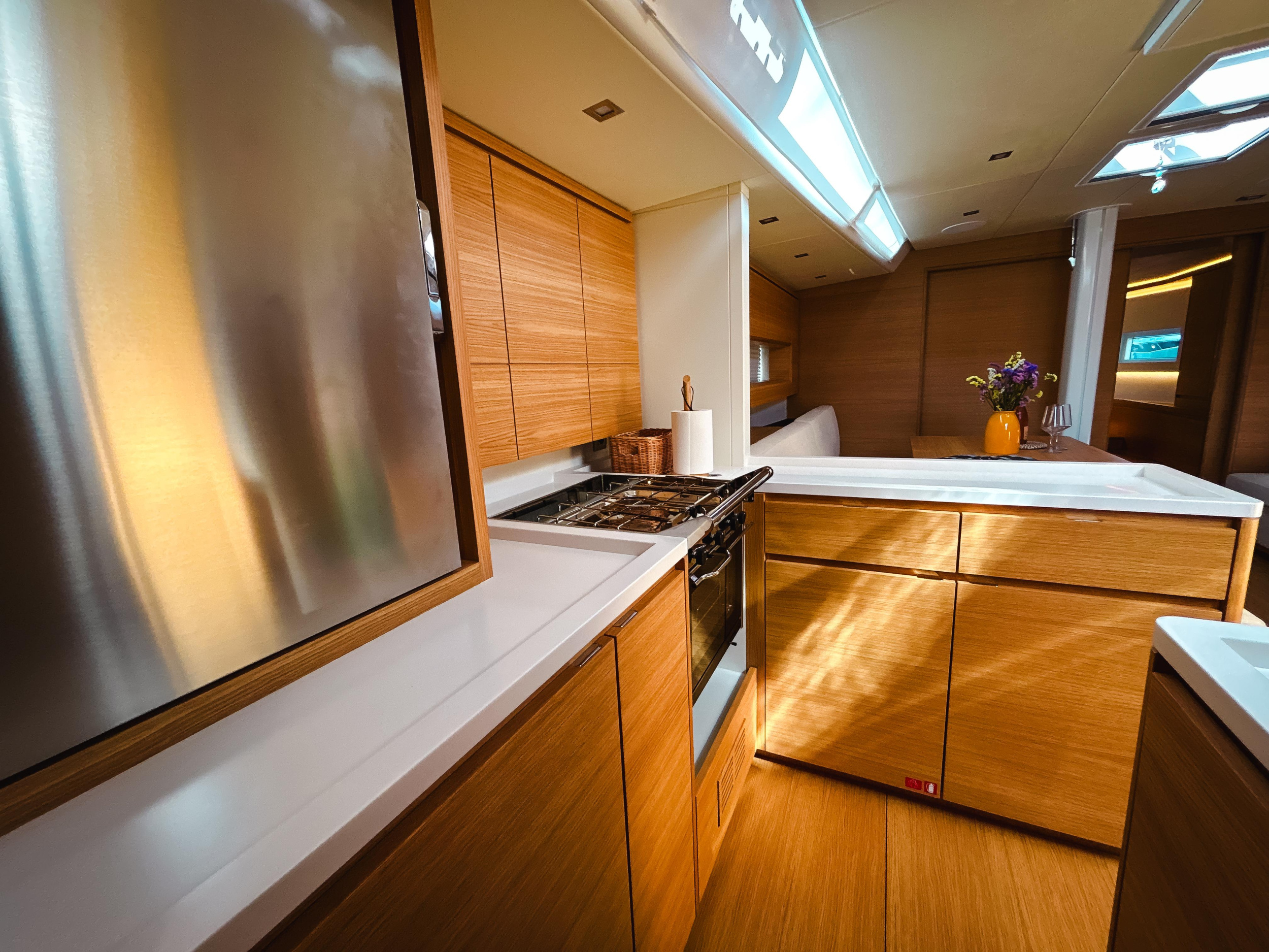 Solaris 50 — photo 15