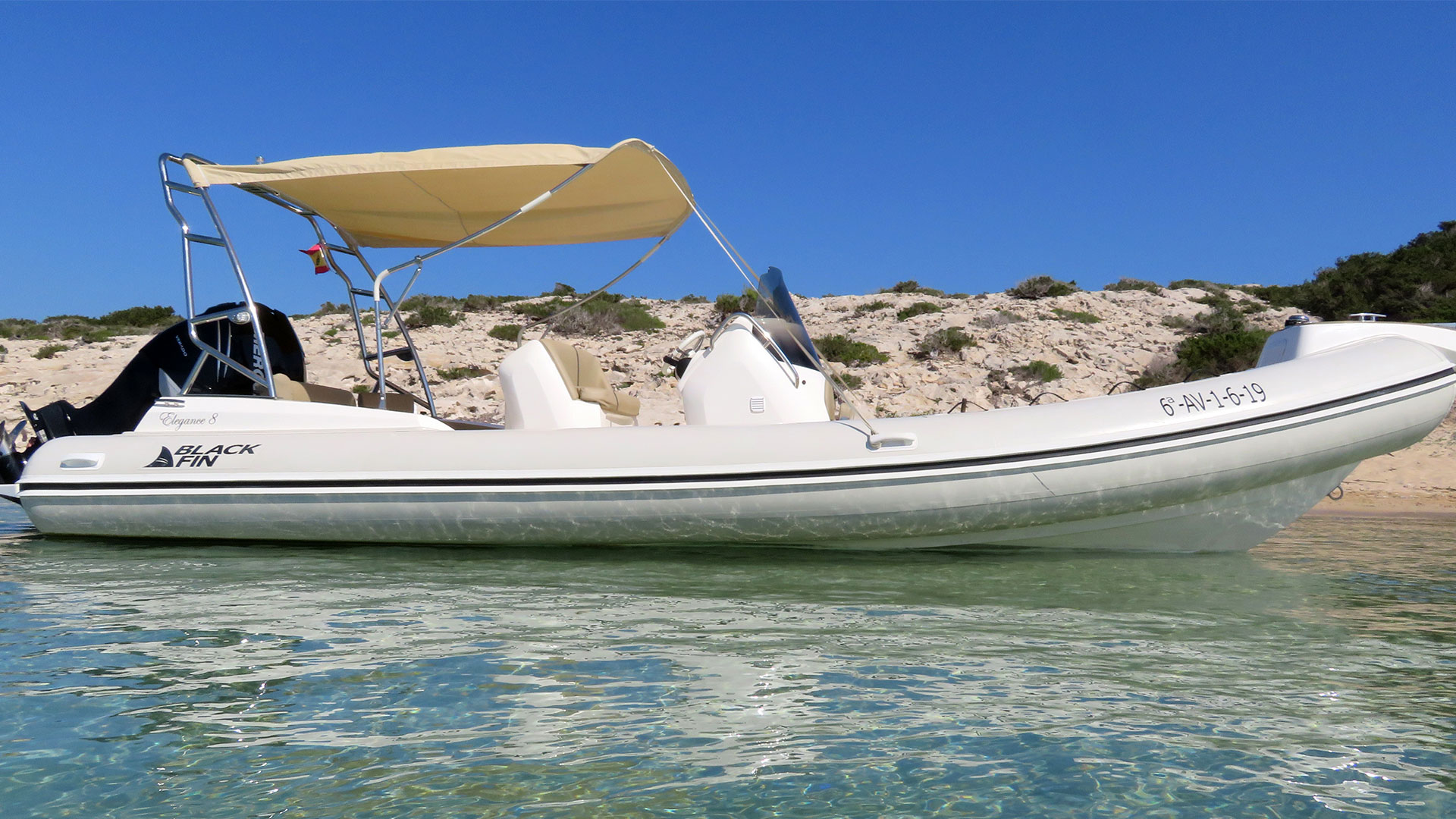 Photo #2 - Blackfin Elegance 8 (Blanca) in Talamanca - 17606