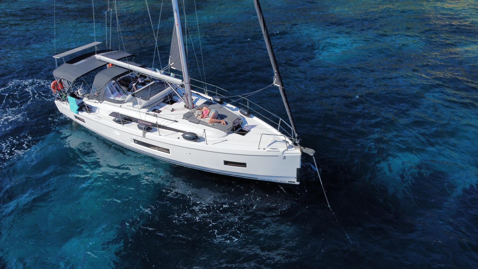 Photo #15 - Oceanis 40.1 (Maranel) en Salamina - 16982