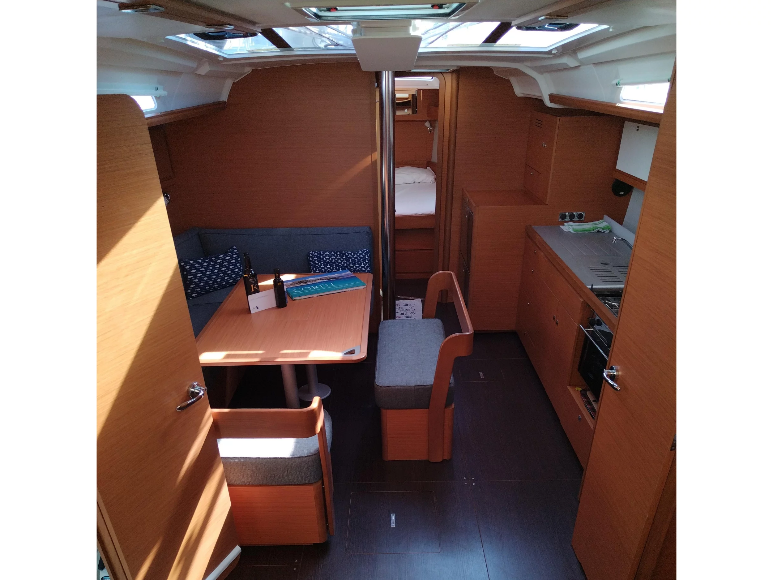 Dufour 430 (Triumph) Interior image - 36