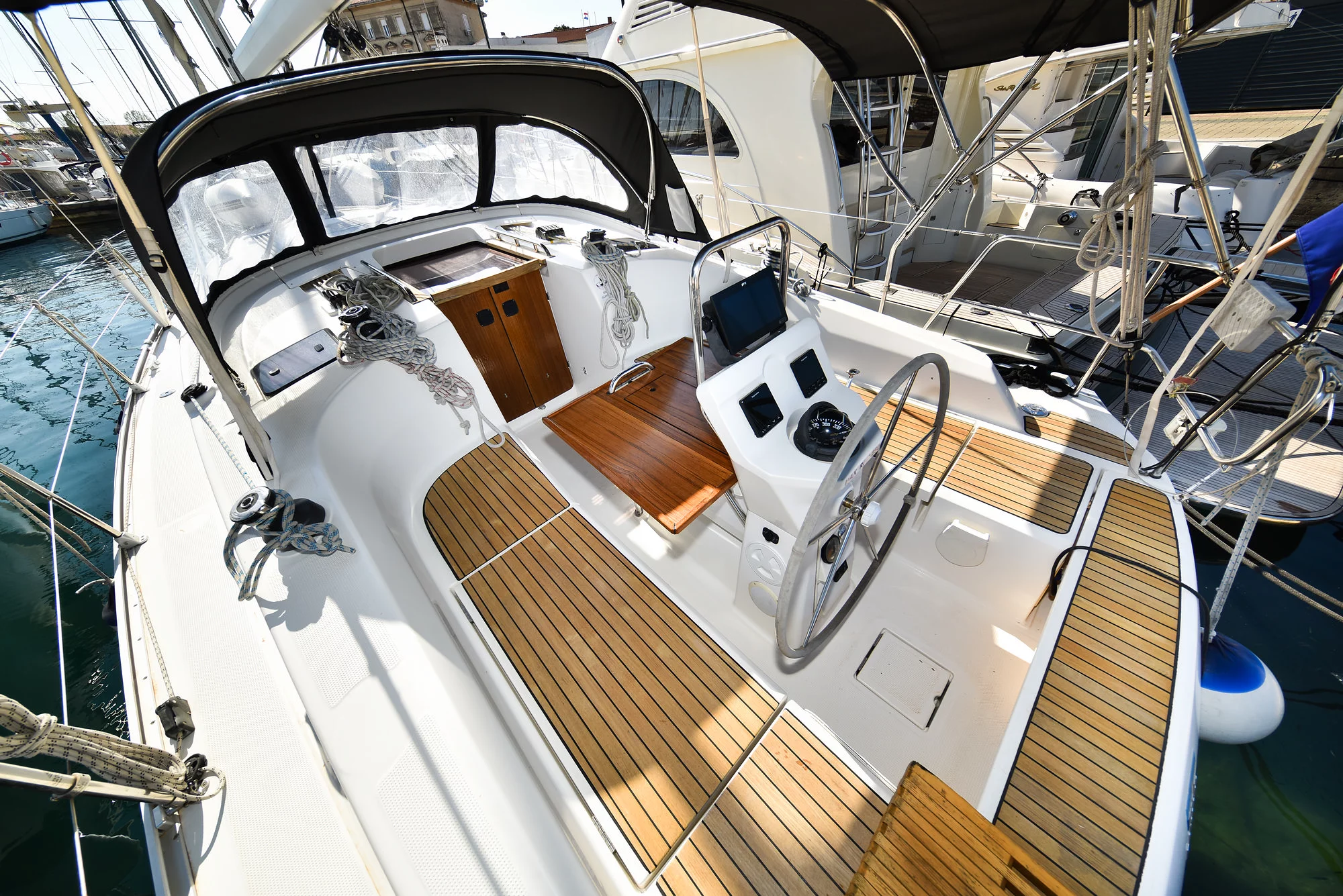 Bavaria 36 Cruiser (Petra M)  - 8