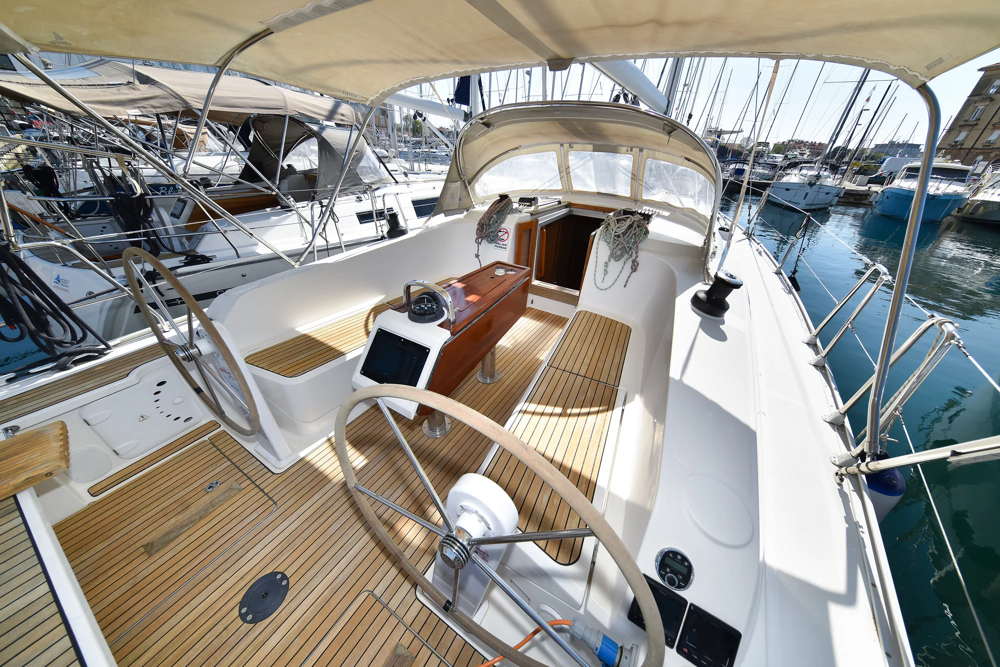 Bavaria Cruiser 41 (CHILL BILL)  - 33