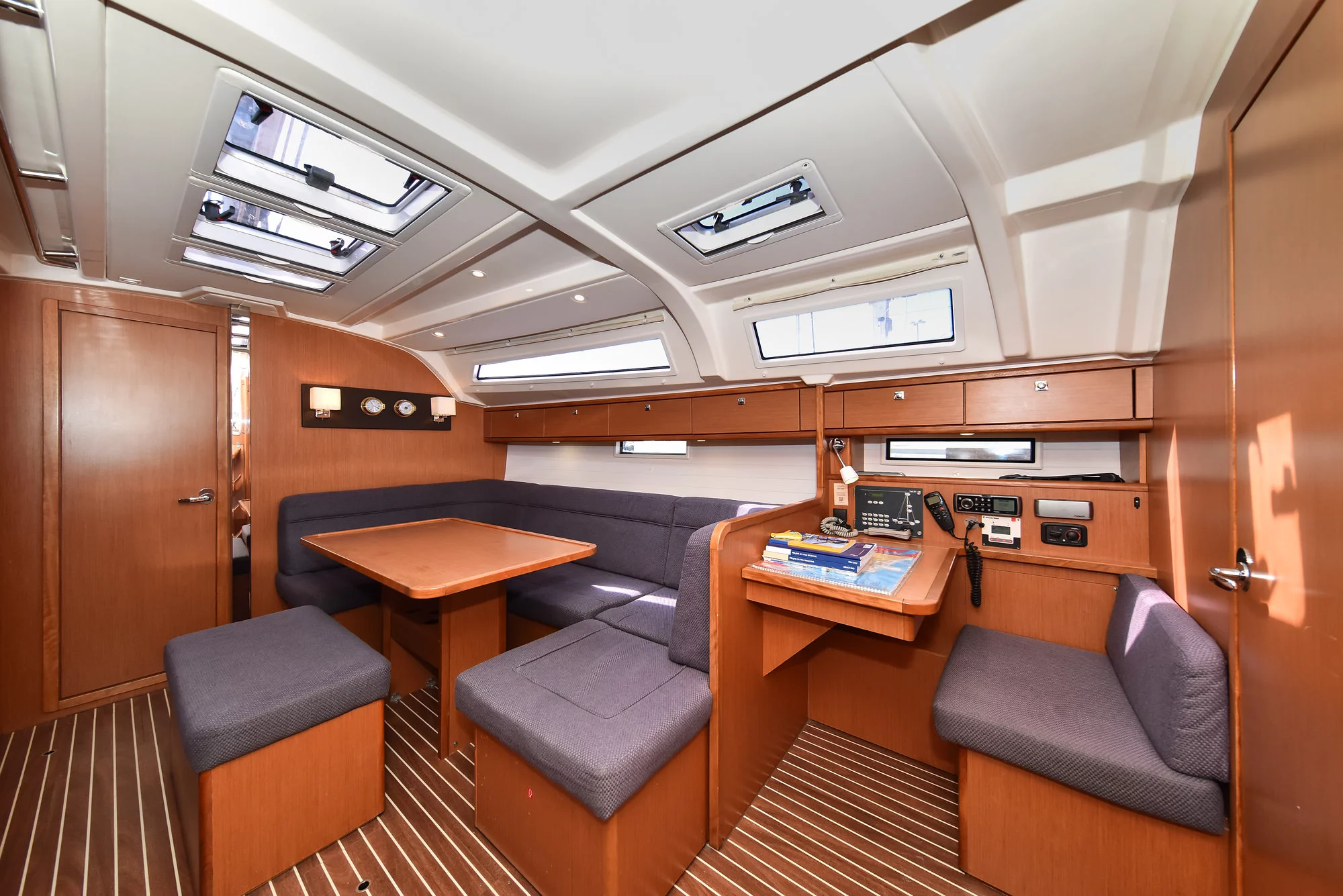 Bavaria Cruiser 41 (CHILL BILL)  - 5
