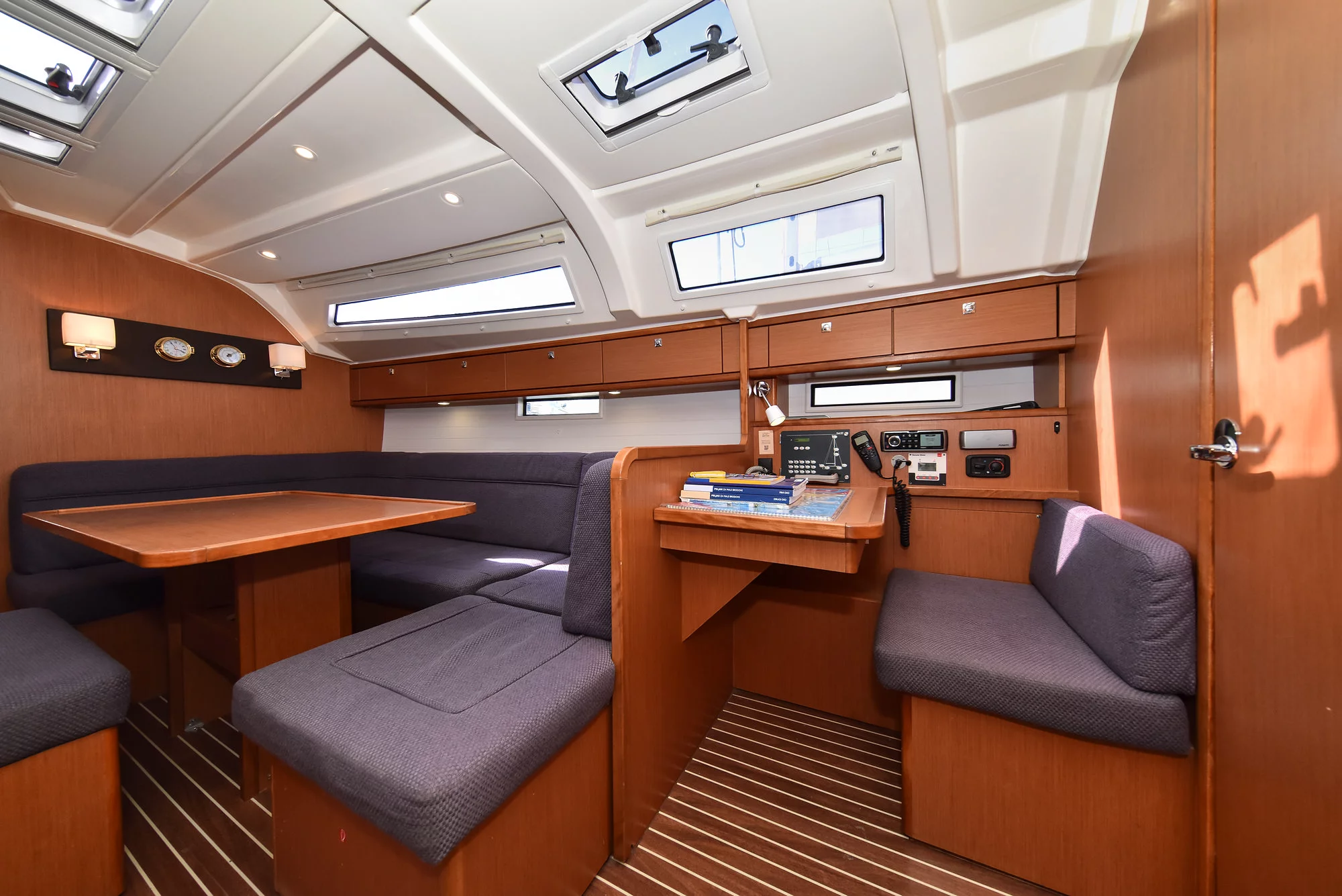 Bavaria Cruiser 41 (CHILL BILL)  - 32