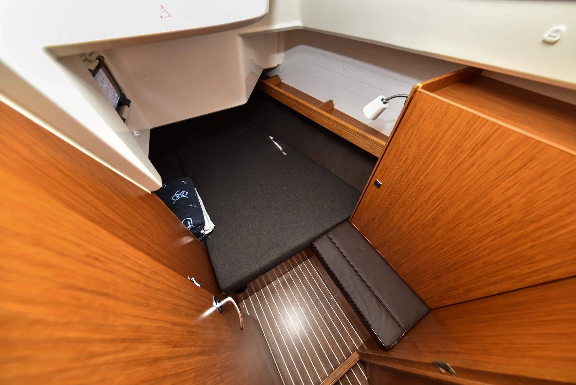 Bavaria 37 (Viviana)  - 32
