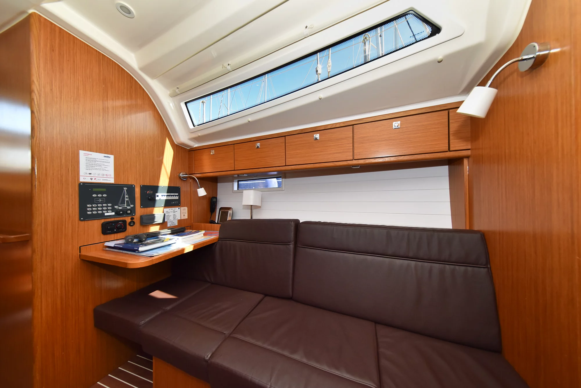 Bavaria 37 (Viviana)  - 16