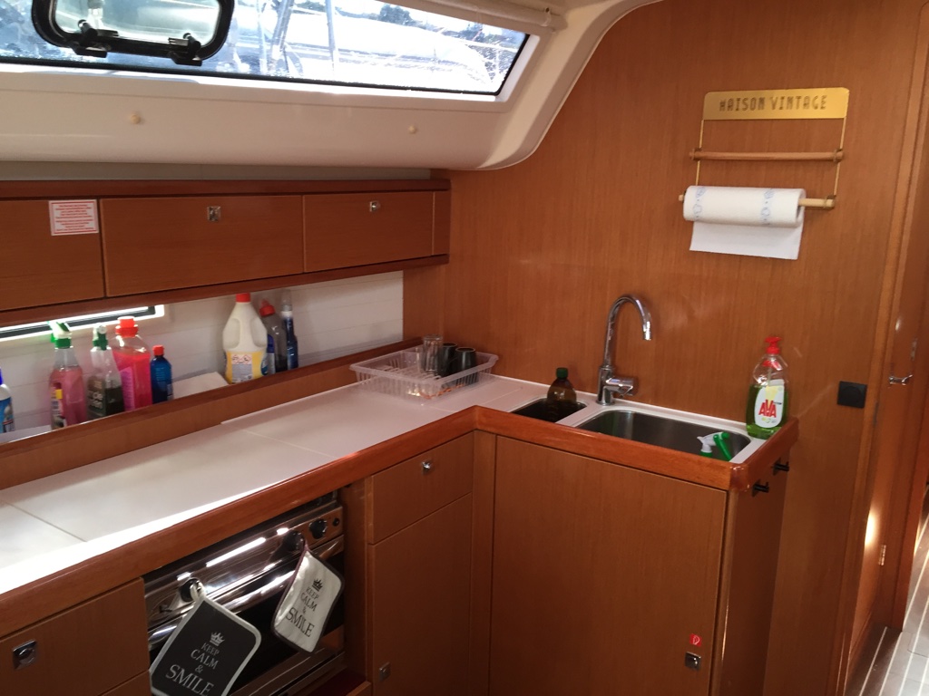 Bavaria 51 Cruiser — photo 3