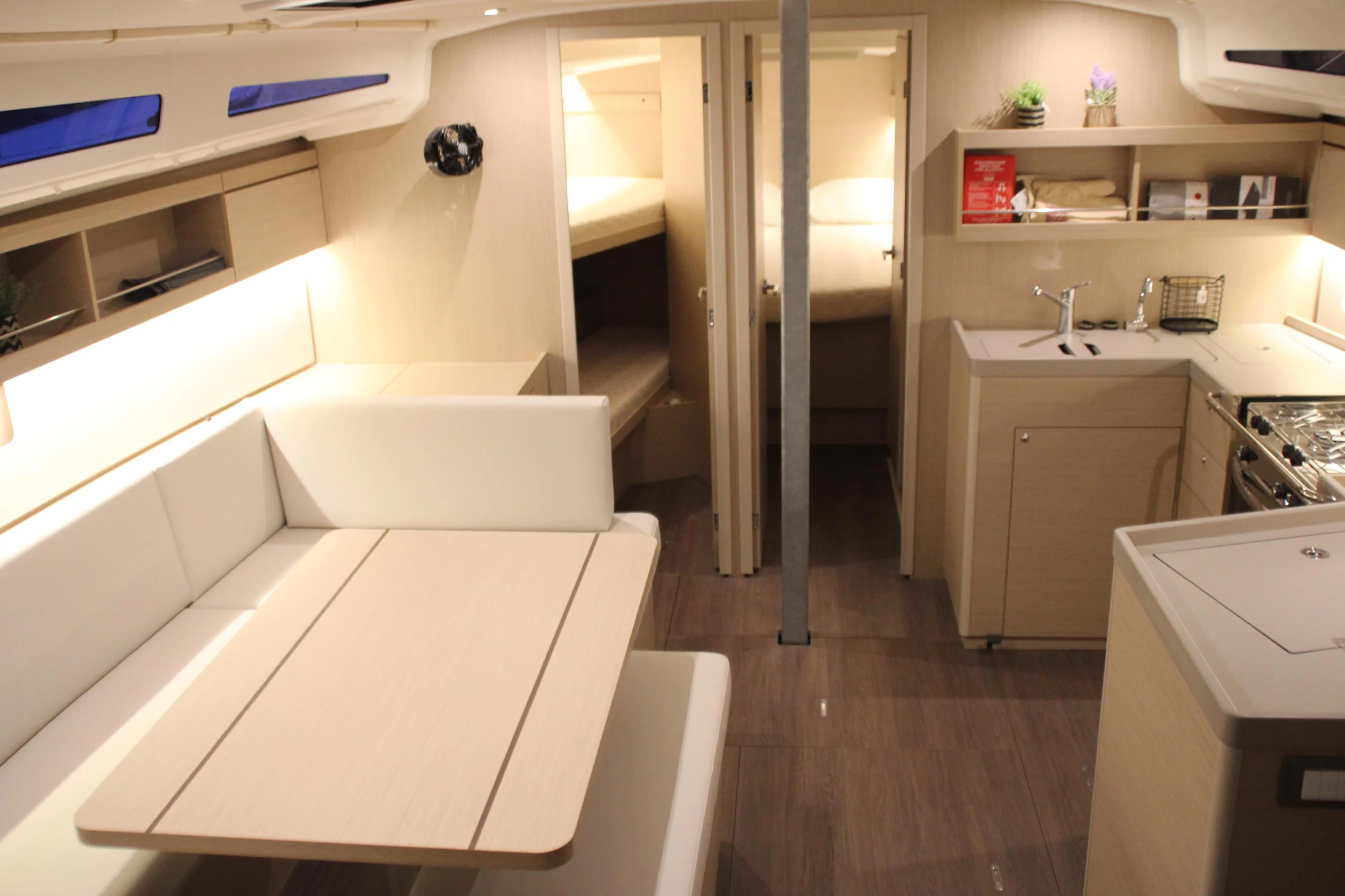 Oceanis 40.1 (Maranel)  - 19