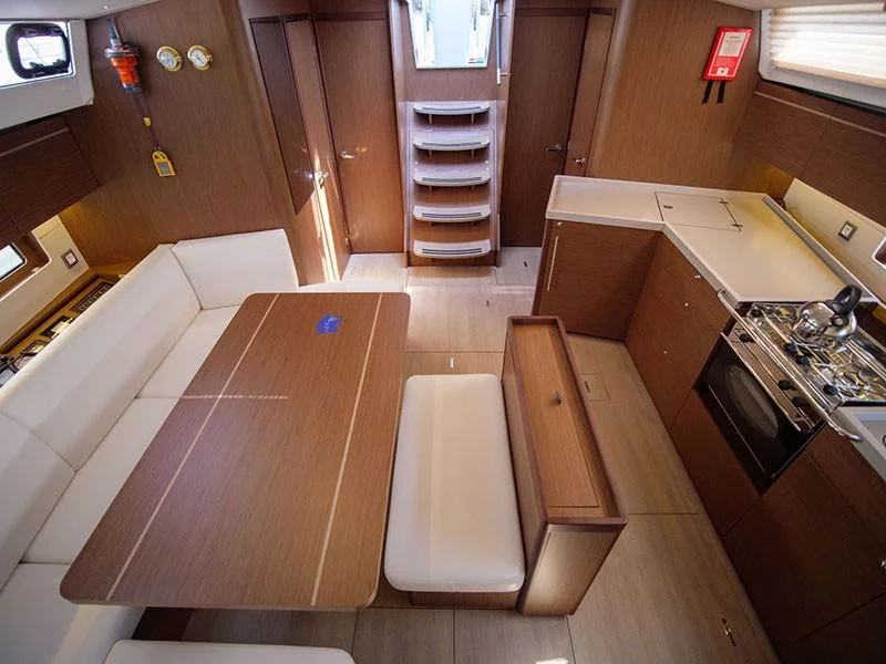 Oceanis 46.1 (5/3) (Layla)  - 7