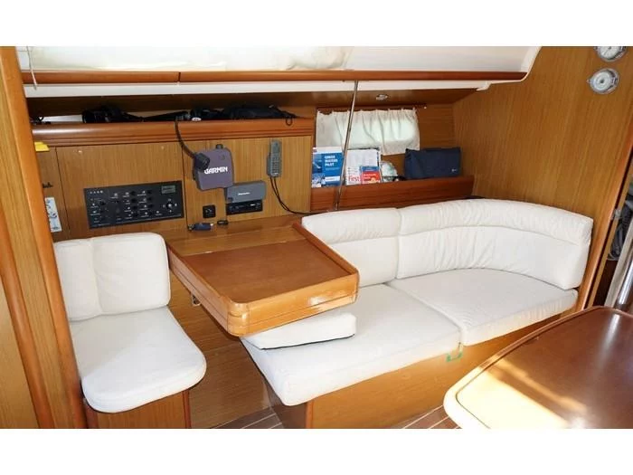 Sun Odyssey 39i (Nomad) Interior image - 0
