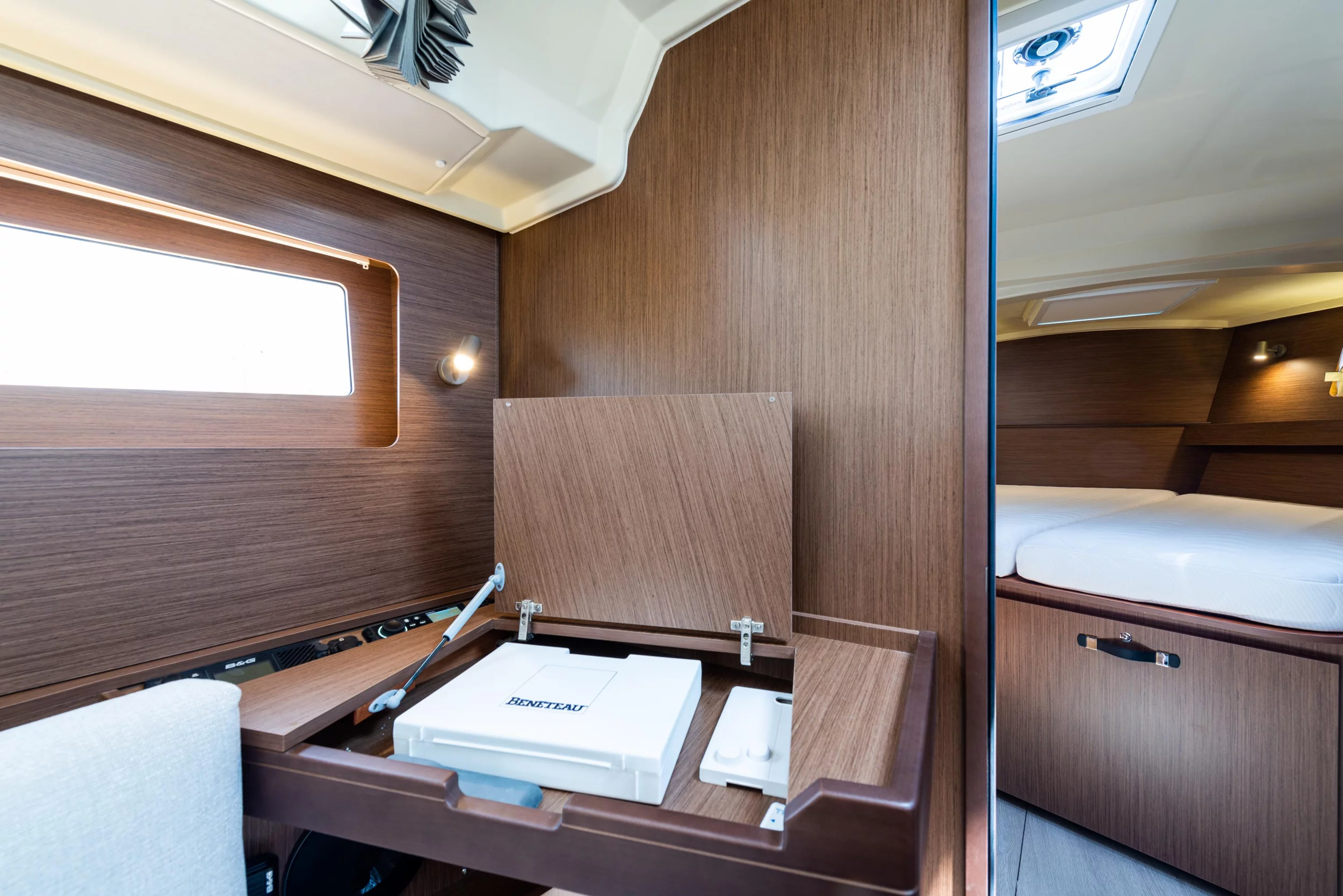 Oceanis 41.1 (Argyroula)  - 12