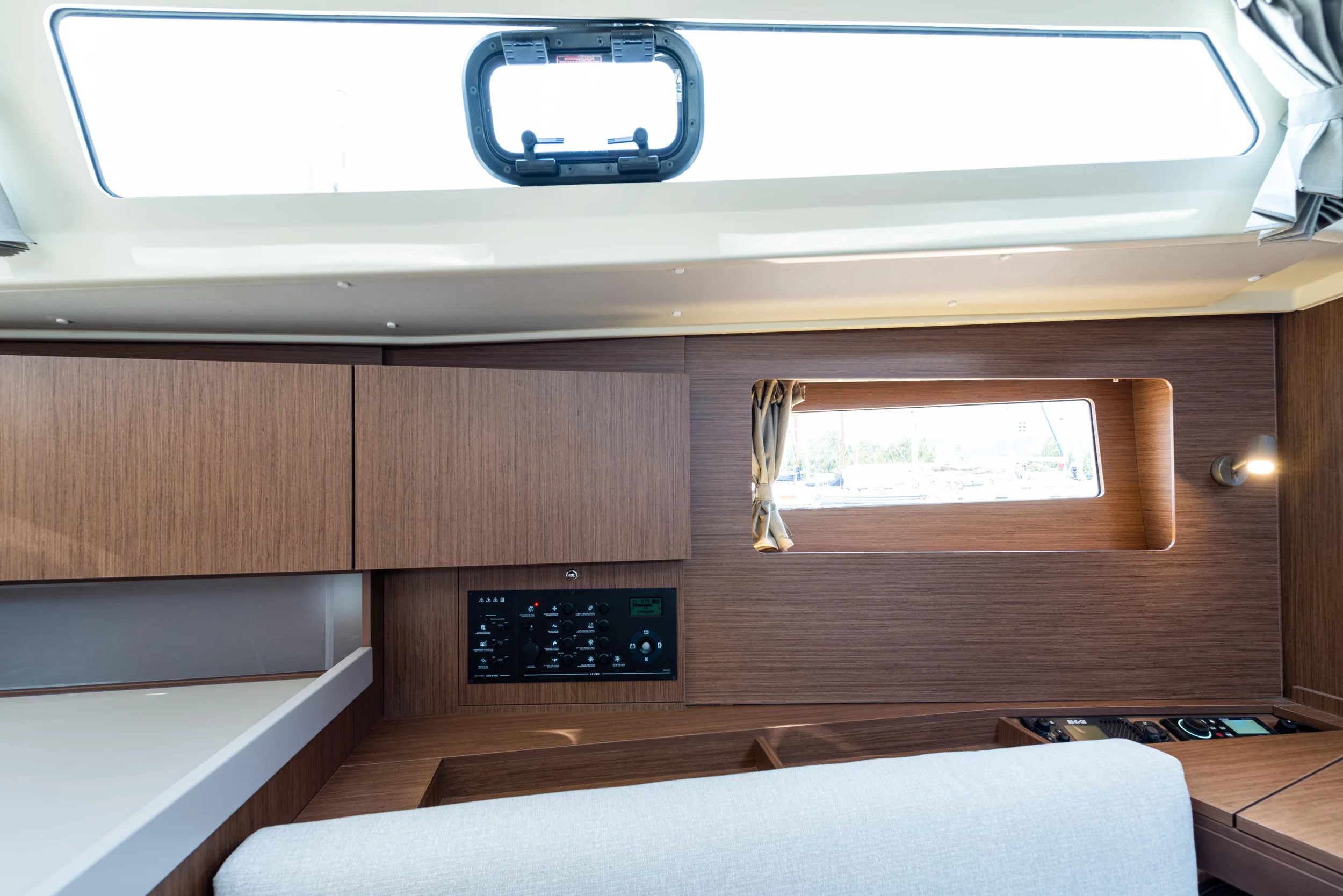 Oceanis 41.1 (Argyroula)  - 25