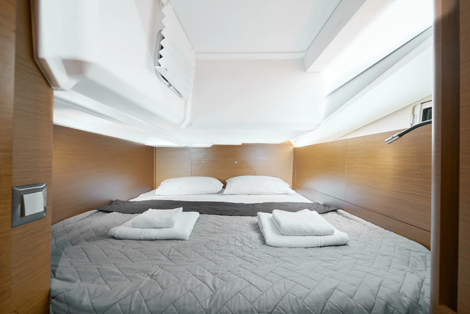 Sun Odyssey 440 (Nymeria | Water-maker, Solar Panel, Teak Cockpit)  - 19