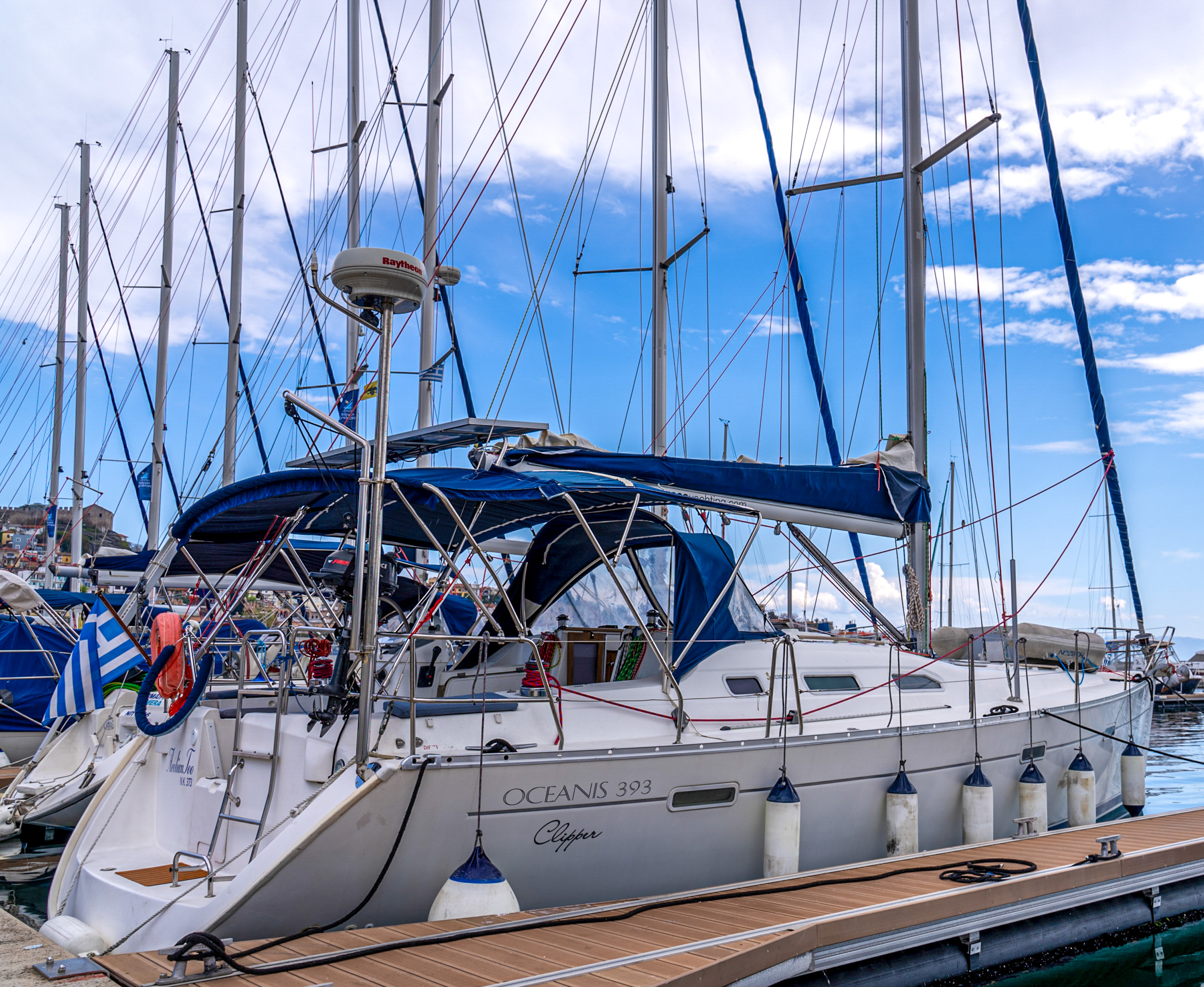 Photo #7 - Oceanis 393 Clipper (Aeolian Too (Solar, heating, Plotter)) en Kavala - 13590