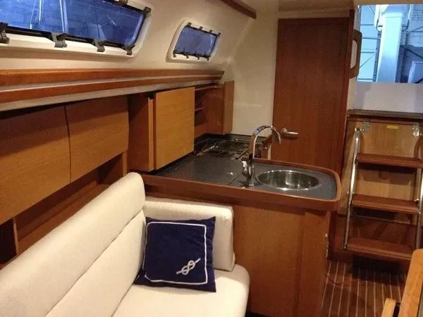 Hanse 325 (Eliza) Interior image - 5