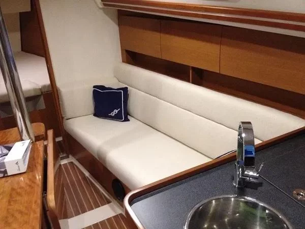 Hanse 325 (Eliza) Interior image - 1