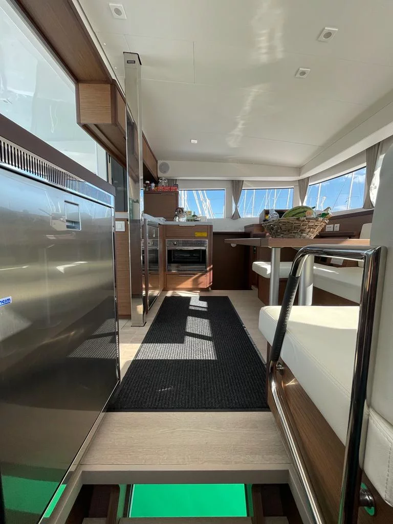 Lagoon 40 (Fratelli)  - 16