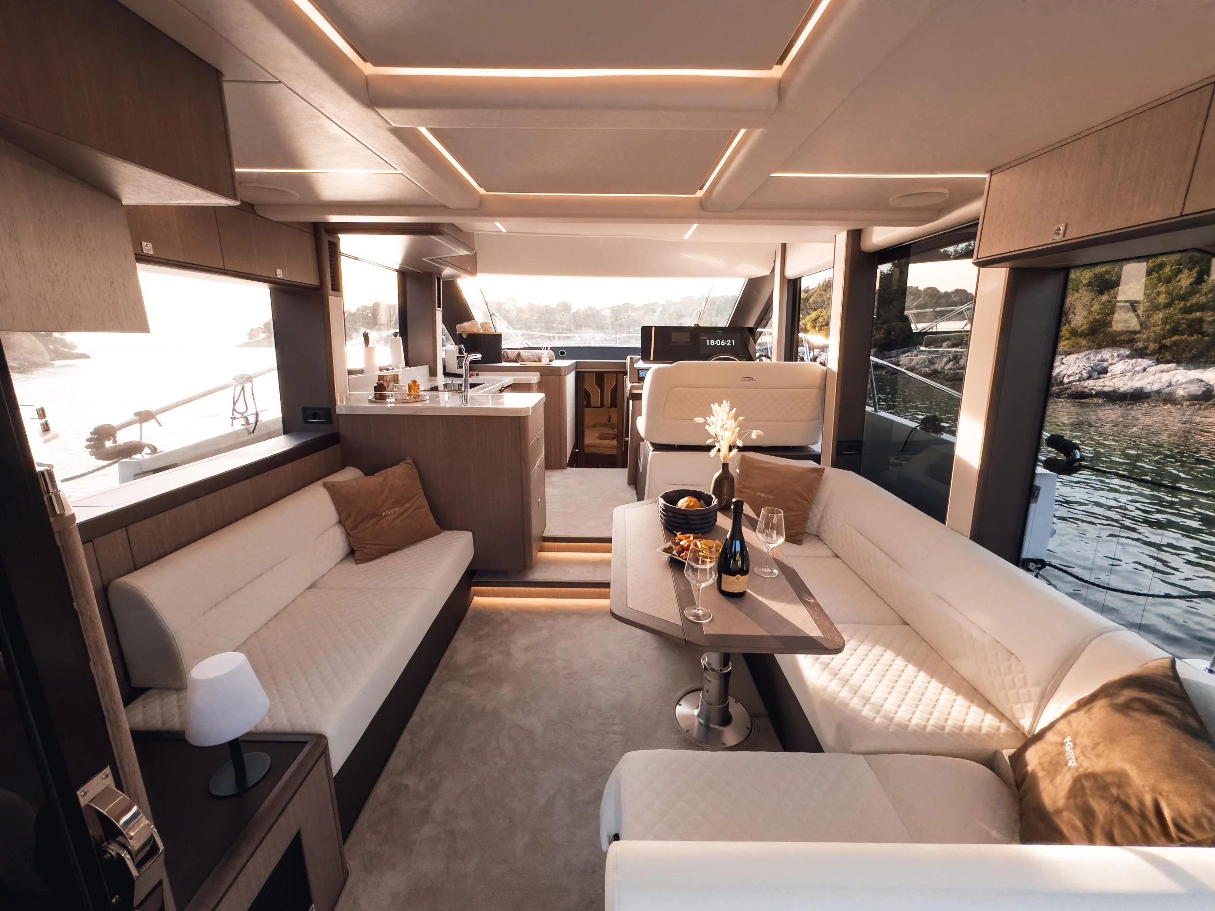 Galeon 440 Fly (FGstar Mini) Interior image - 30