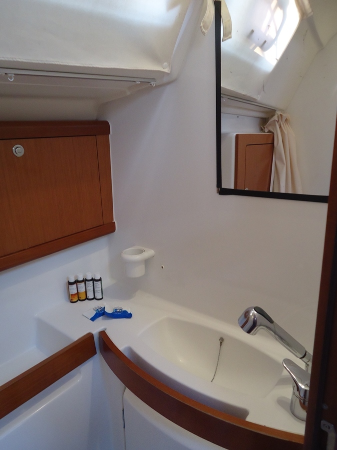 Photo #5 - Oceanis 43 (Seven Seas - Refit 2021) in Athens - 23729