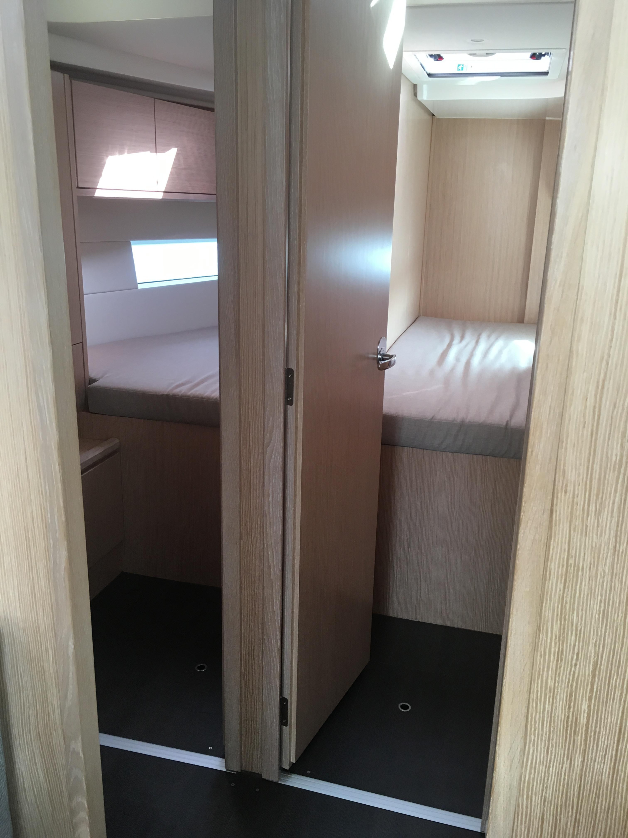 Photo #2 - Bavaria C45 (Red Horizon) en Palerme - 9791