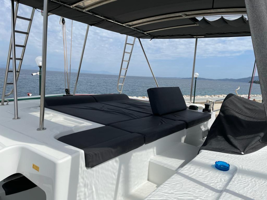 Photo #11 - Lagoon 46 AC&GEN/ WM/ CAM/ WI-FI (Latria) in Corfu - 17842