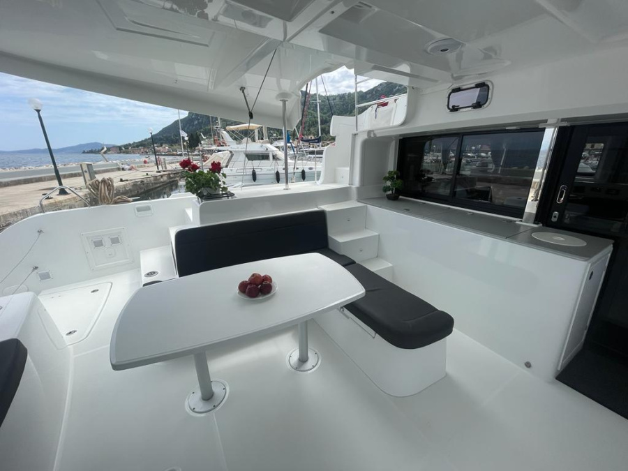 Photo #7 - Lagoon 46 AC&GEN/ WM/ CAM/ WI-FI (Latria) in Corfu - 17842