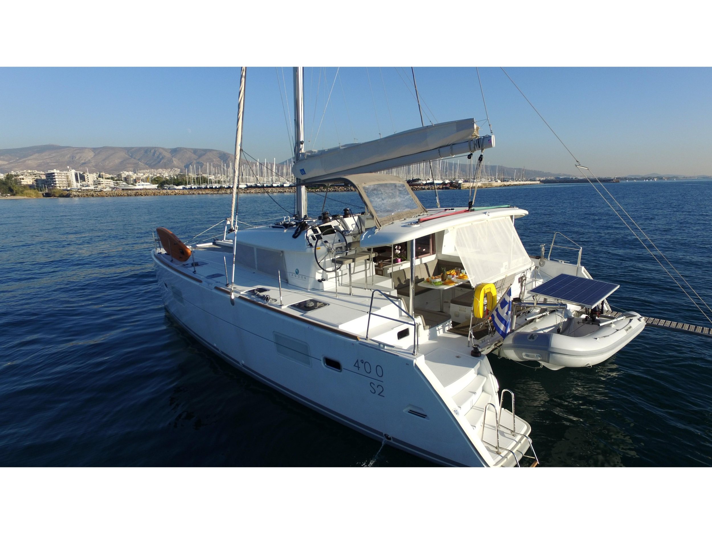Photo #1 - Lagoon 400 S2 (Sailing Blue 4 - Refit 2021) in Athens - 8651