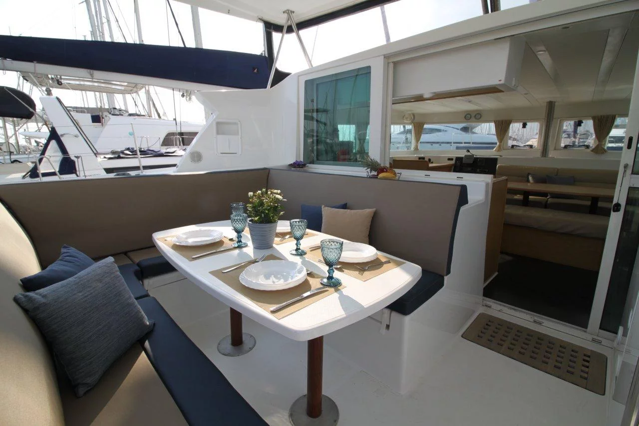 Lagoon 420 (Vegas - ( - - Refit 2021))  - 8