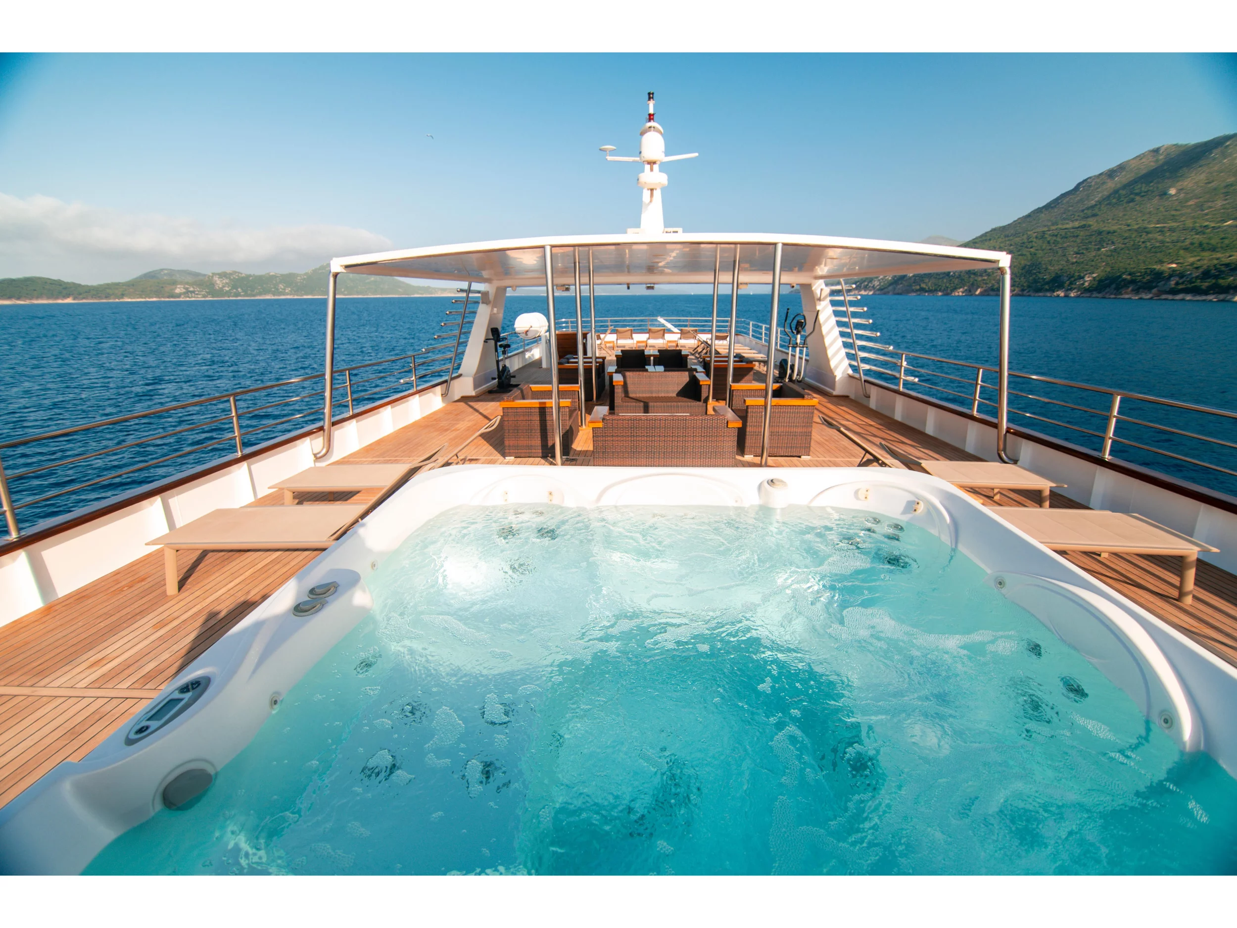 Luxury Motor Yacht (Diamond) Interior image - 1