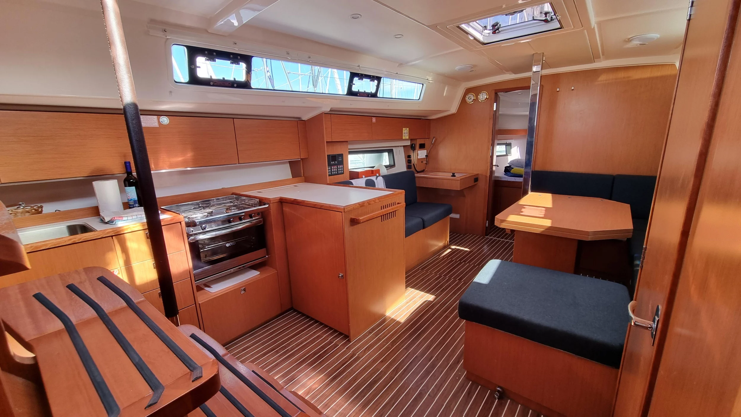 Bavaria C42 (Quick Point)  - 14