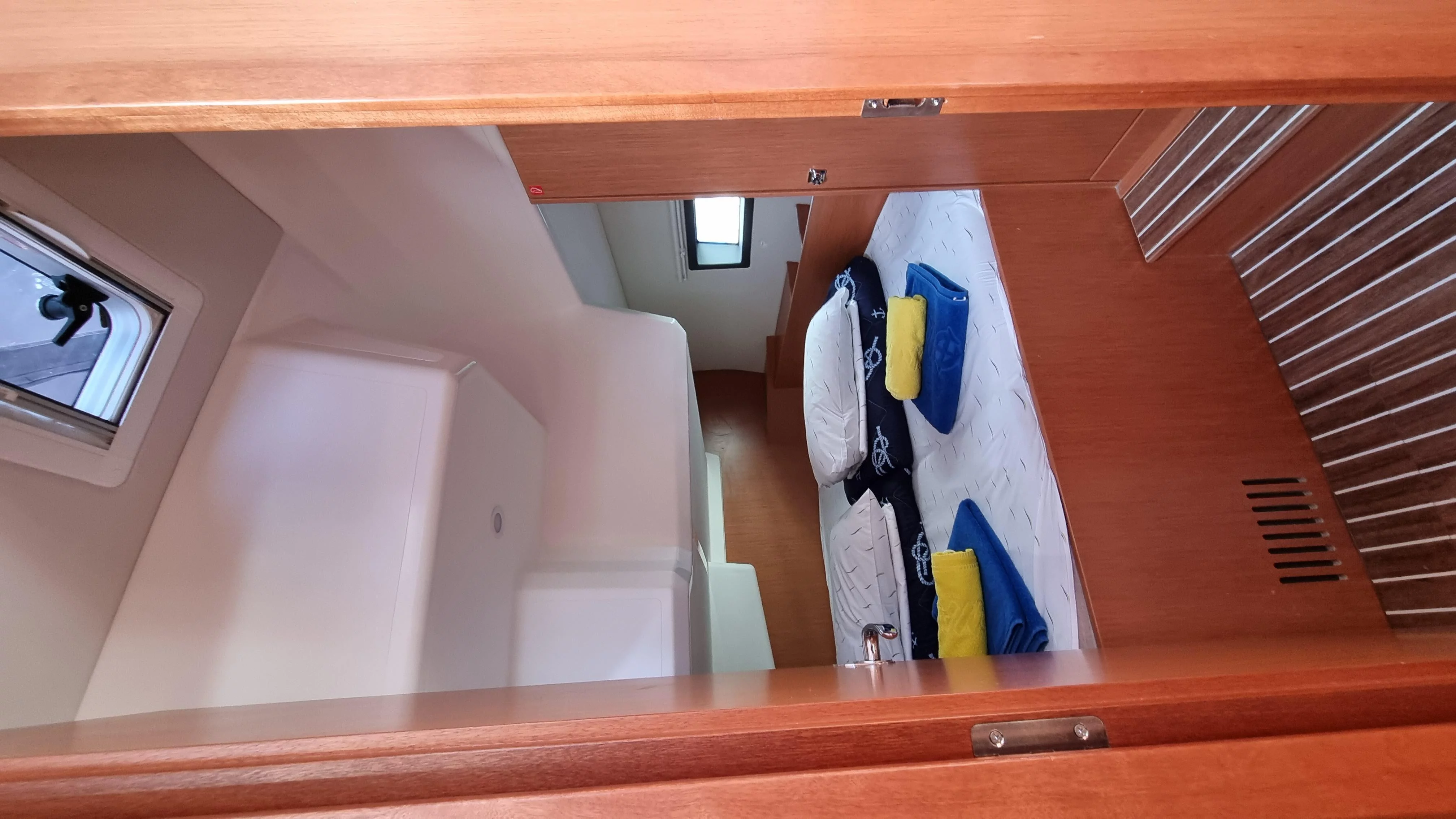 Bavaria C42 (Quick Point)  - 7
