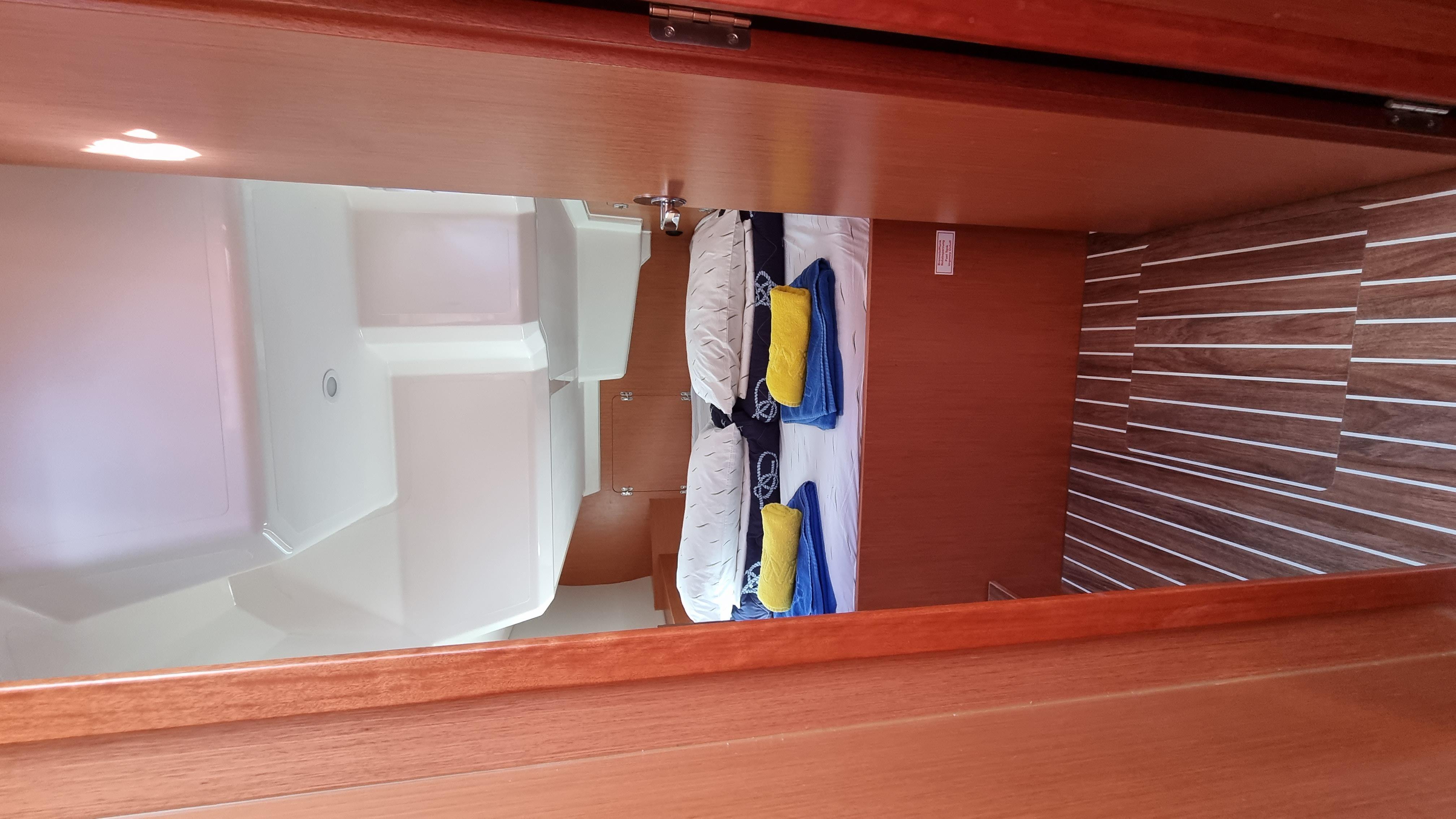 Photo #3 - Bavaria C42 (Quick Point) en Trogir - 15624
