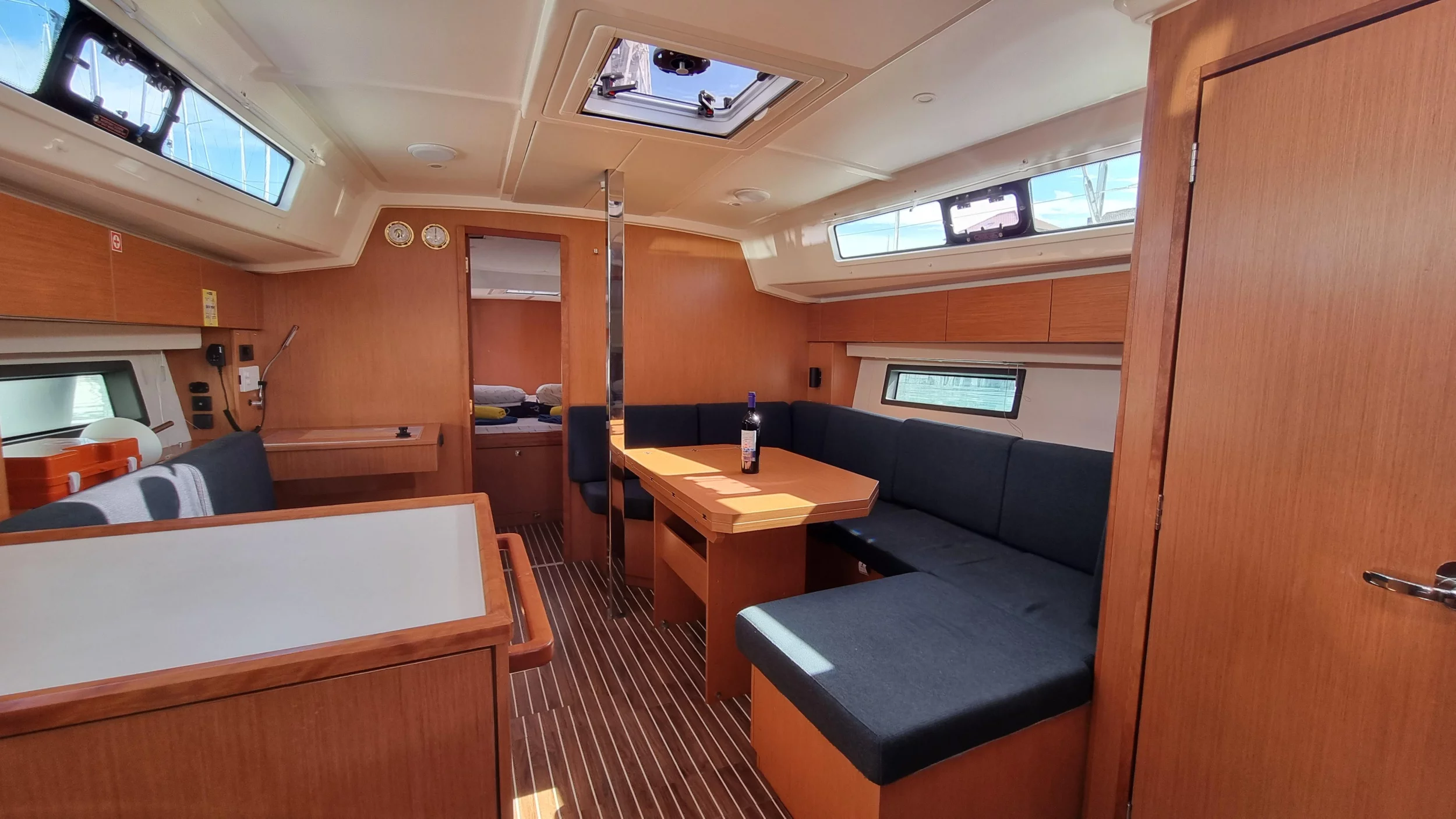 Bavaria C42 (Quick Point)  - 12