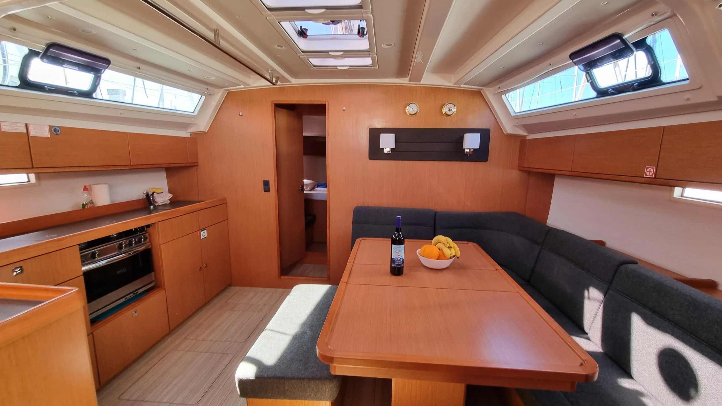 Bavaria Cruiser 46 (Spring Dolphin)  - 9