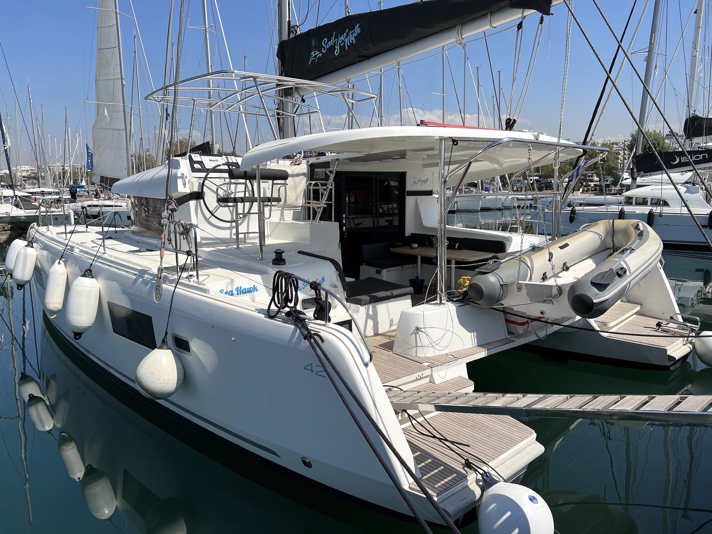 Lagoon 42 (Sea Hawk)  - 11