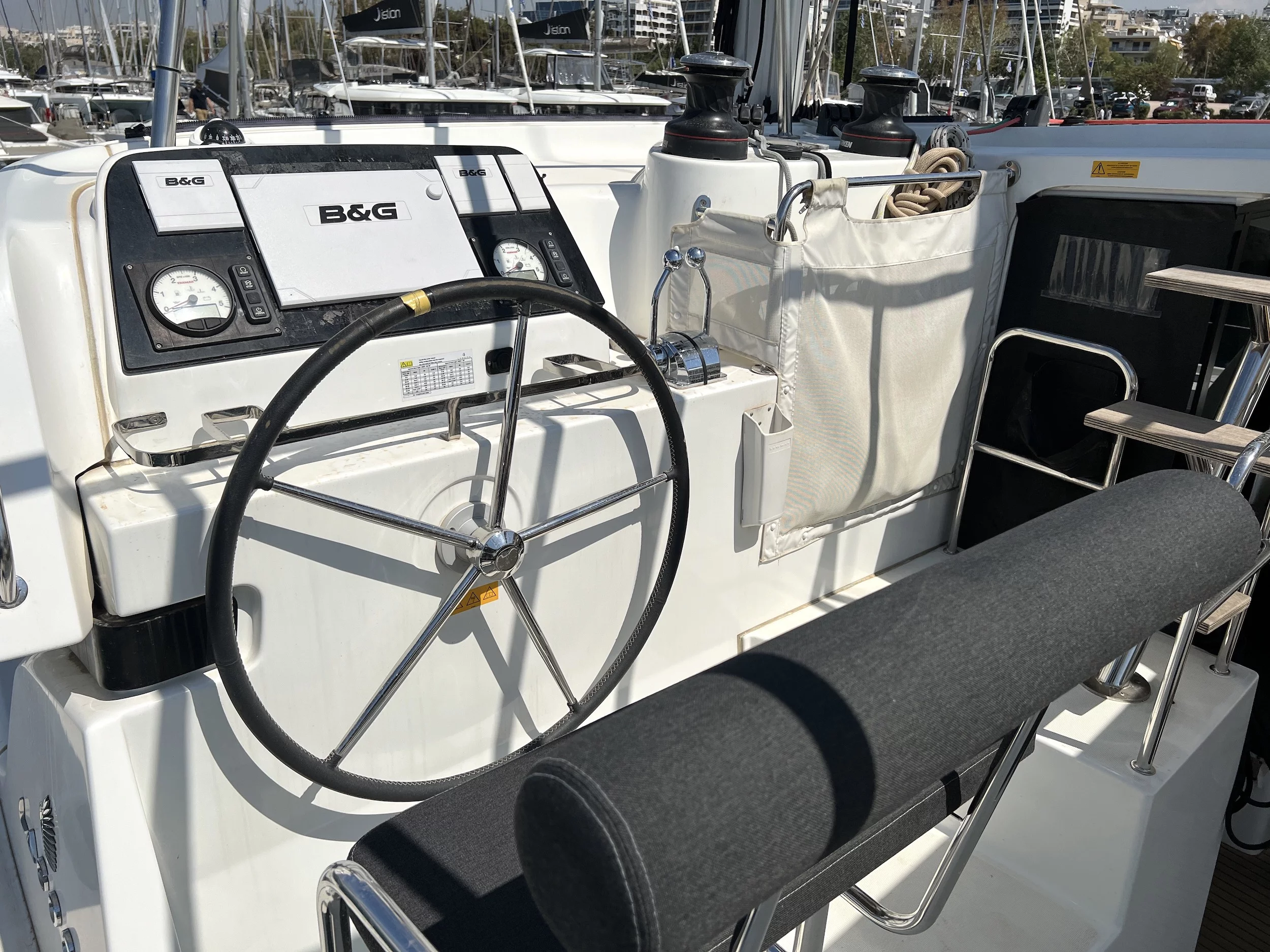 Lagoon 42 (Sea Hawk)  - 5