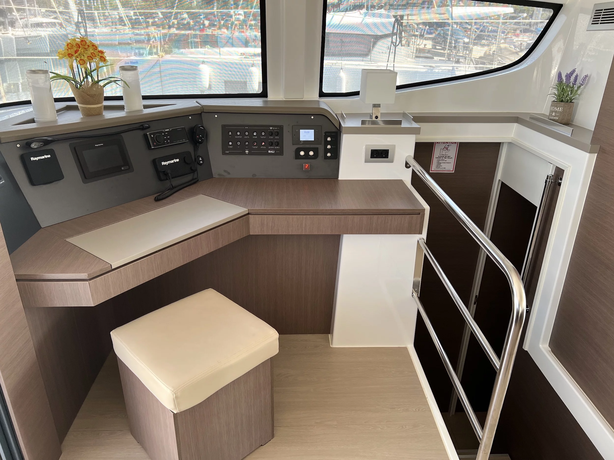 Bali 4.6 (5+1 cab) (Freedom)  - 4